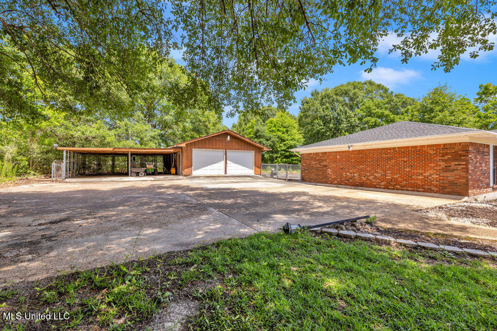 5601 Belle Vale Drive, Vancleave, Mississippi image 5