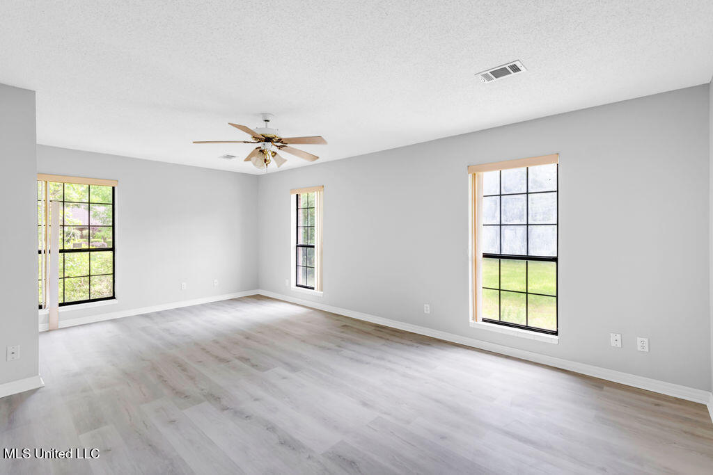 5601 Belle Vale Drive, Vancleave, Mississippi image 33