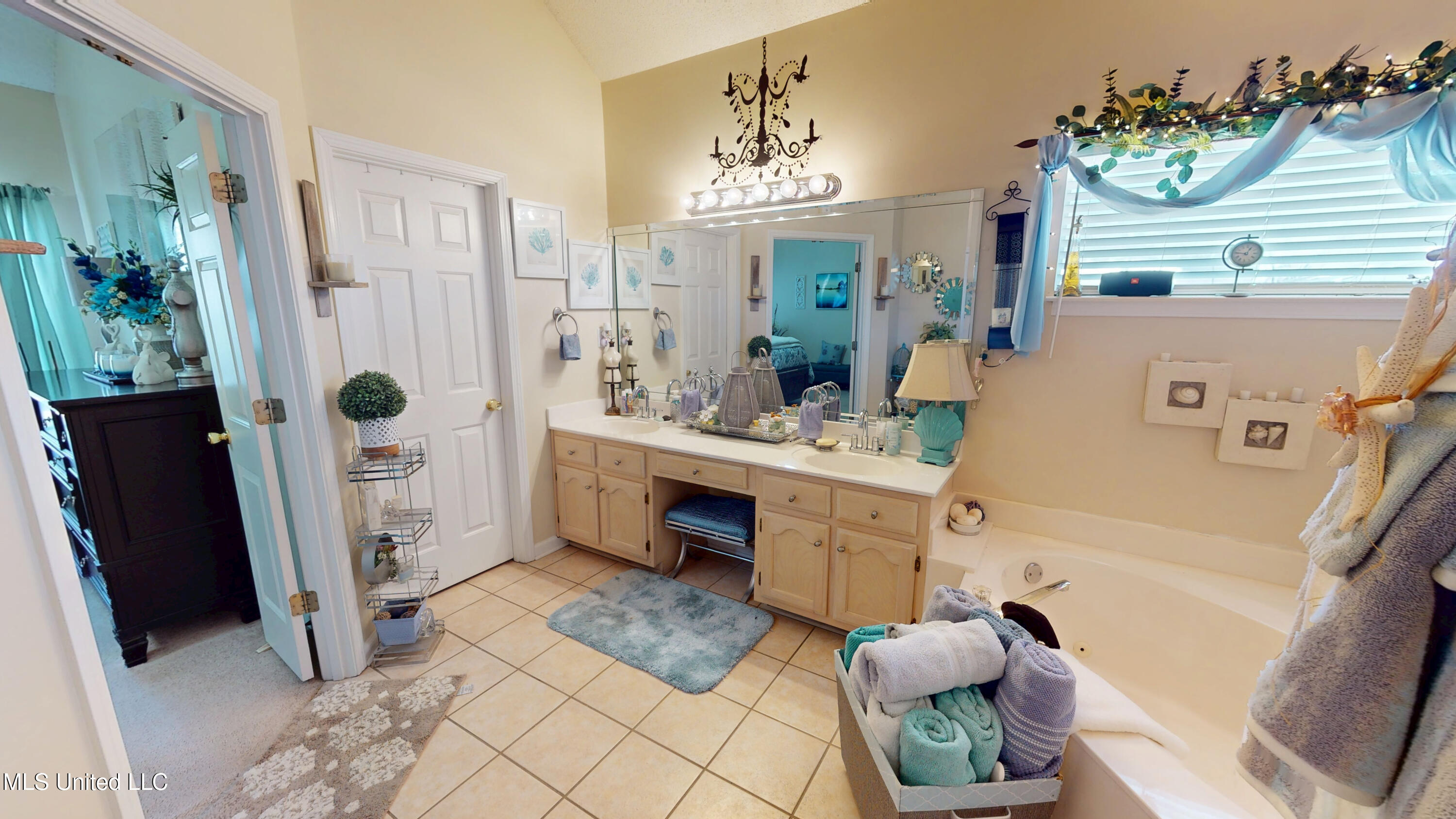 8942 Sweet Flag Loop, Southaven, Mississippi image 13