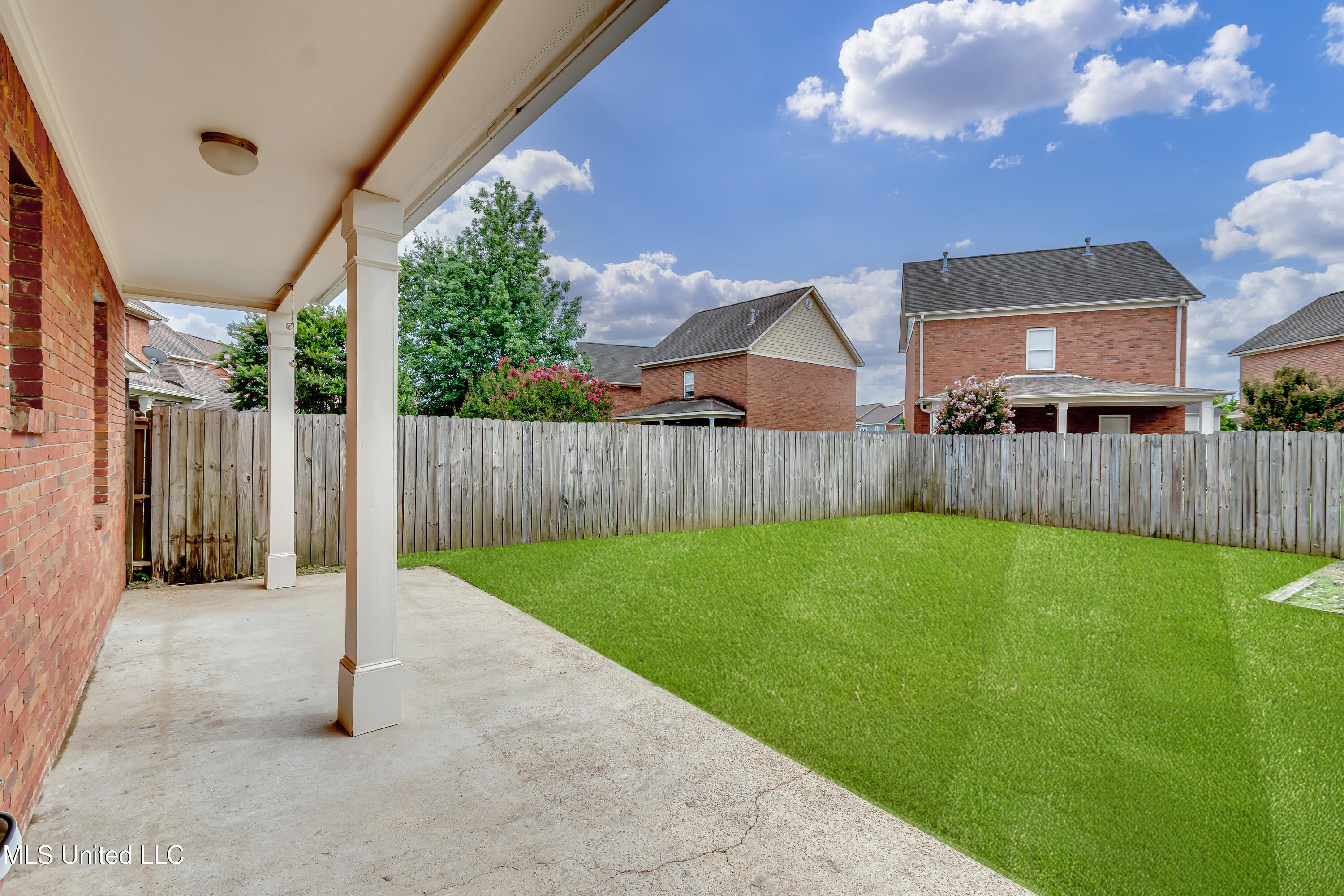 Oxford, Mississippi 38655, United States, 3 Bedrooms Bedrooms, ,4 BathroomsBathrooms,Residential,Active,175350