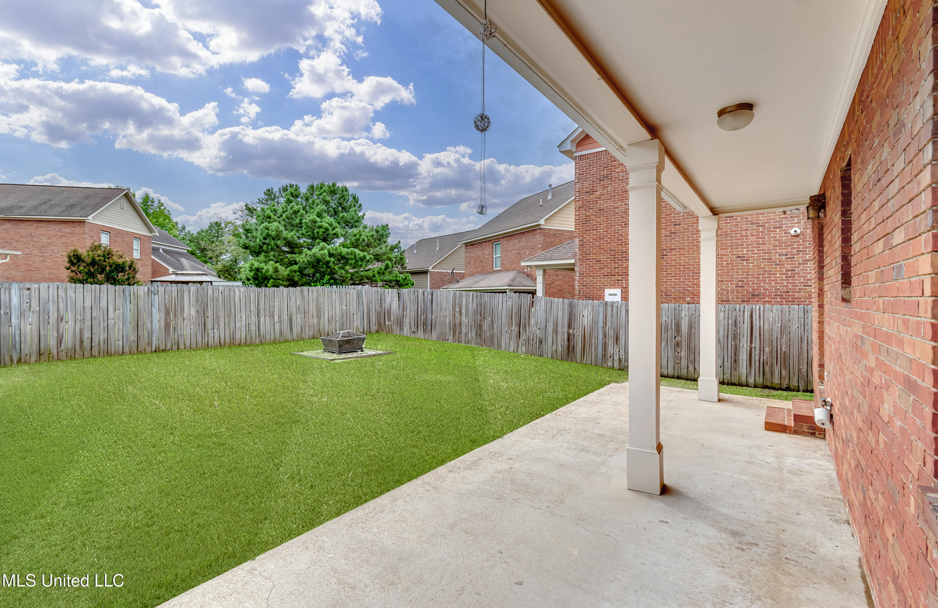 Oxford, Mississippi 38655, United States, 3 Bedrooms Bedrooms, ,4 BathroomsBathrooms,Residential,Active,175350