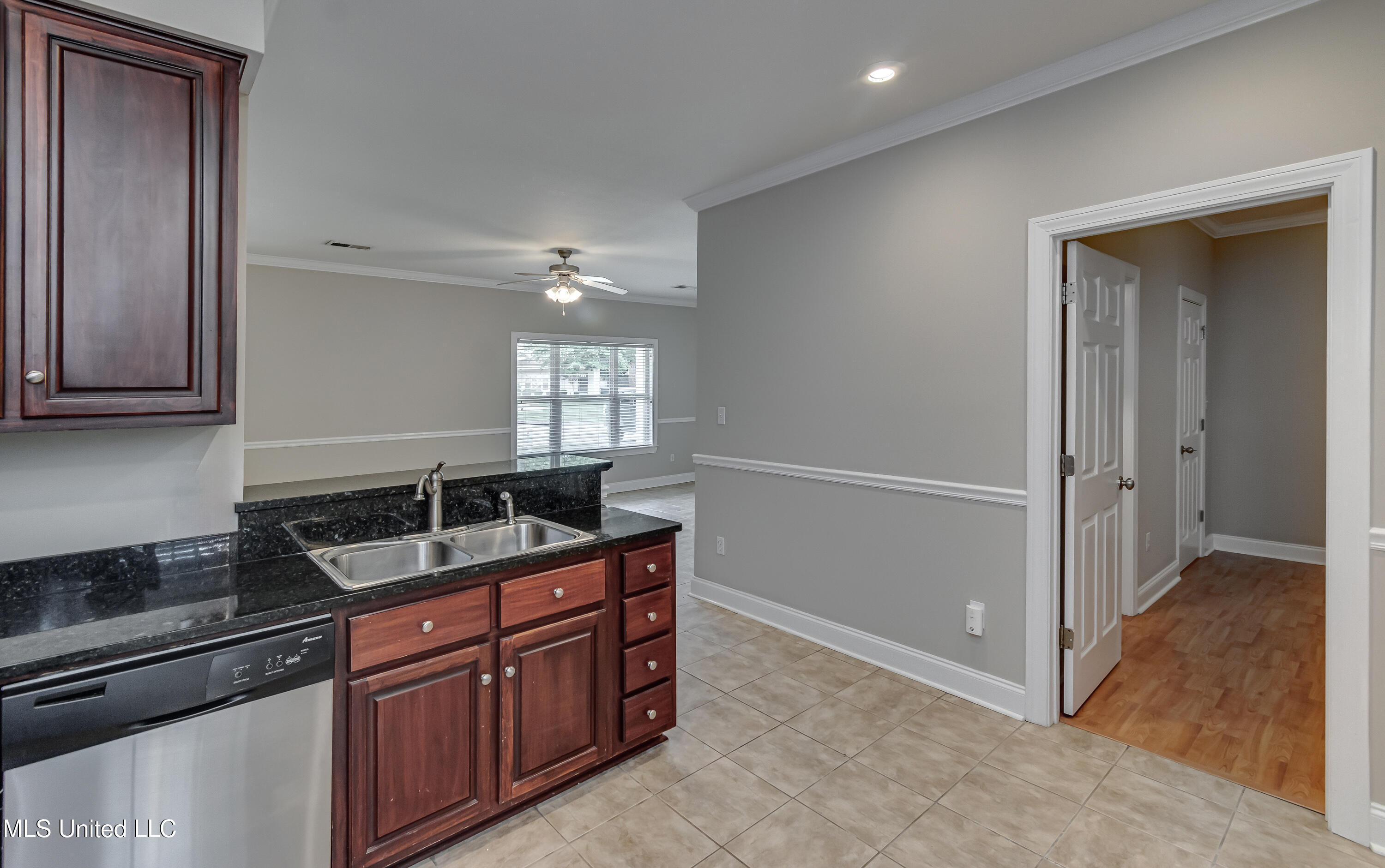 Oxford, Mississippi 38655, United States, 3 Bedrooms Bedrooms, ,4 BathroomsBathrooms,Residential,Active,175350