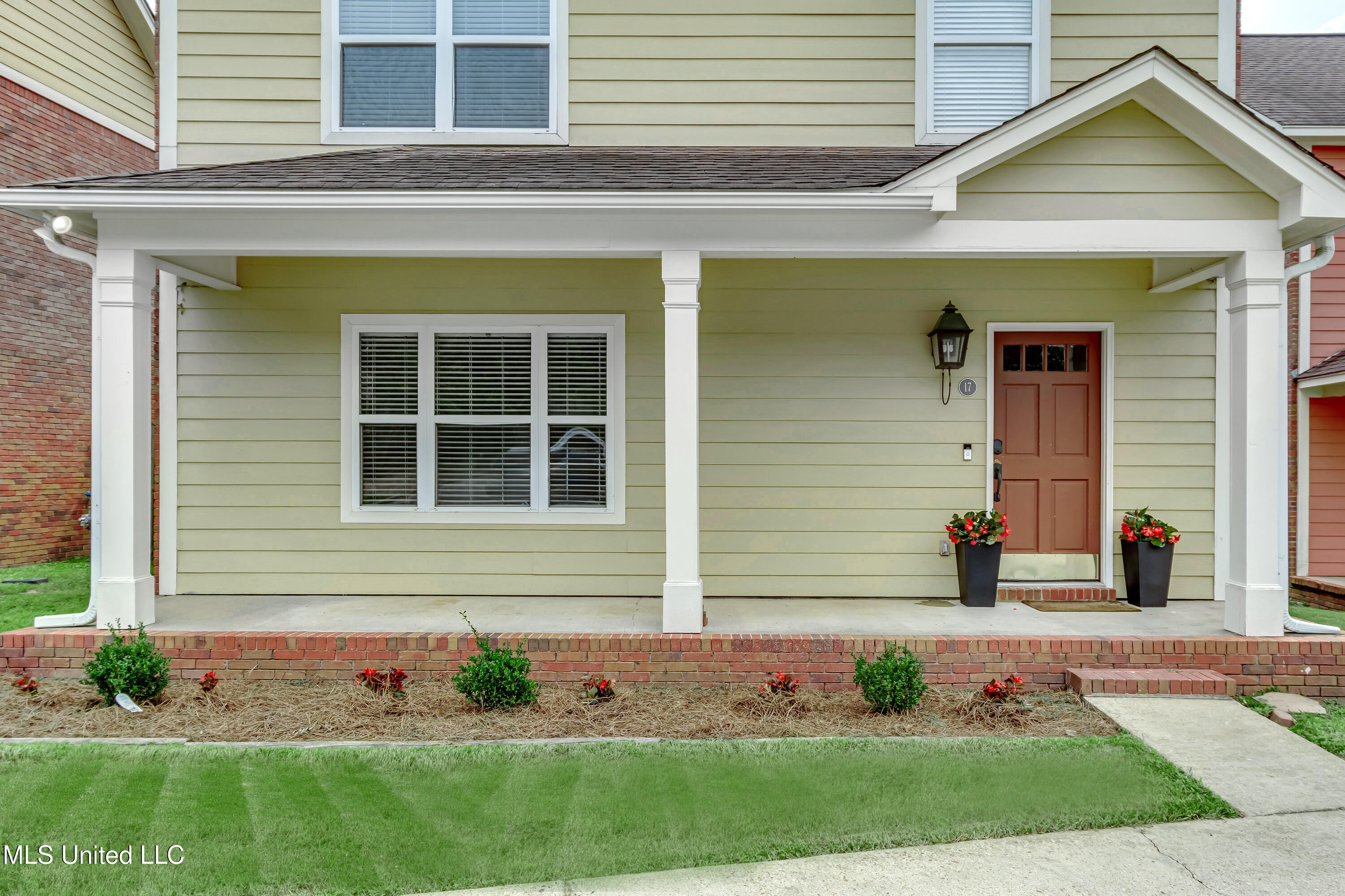 Oxford, Mississippi 38655, United States, 3 Bedrooms Bedrooms, ,4 BathroomsBathrooms,Residential,Active,175350