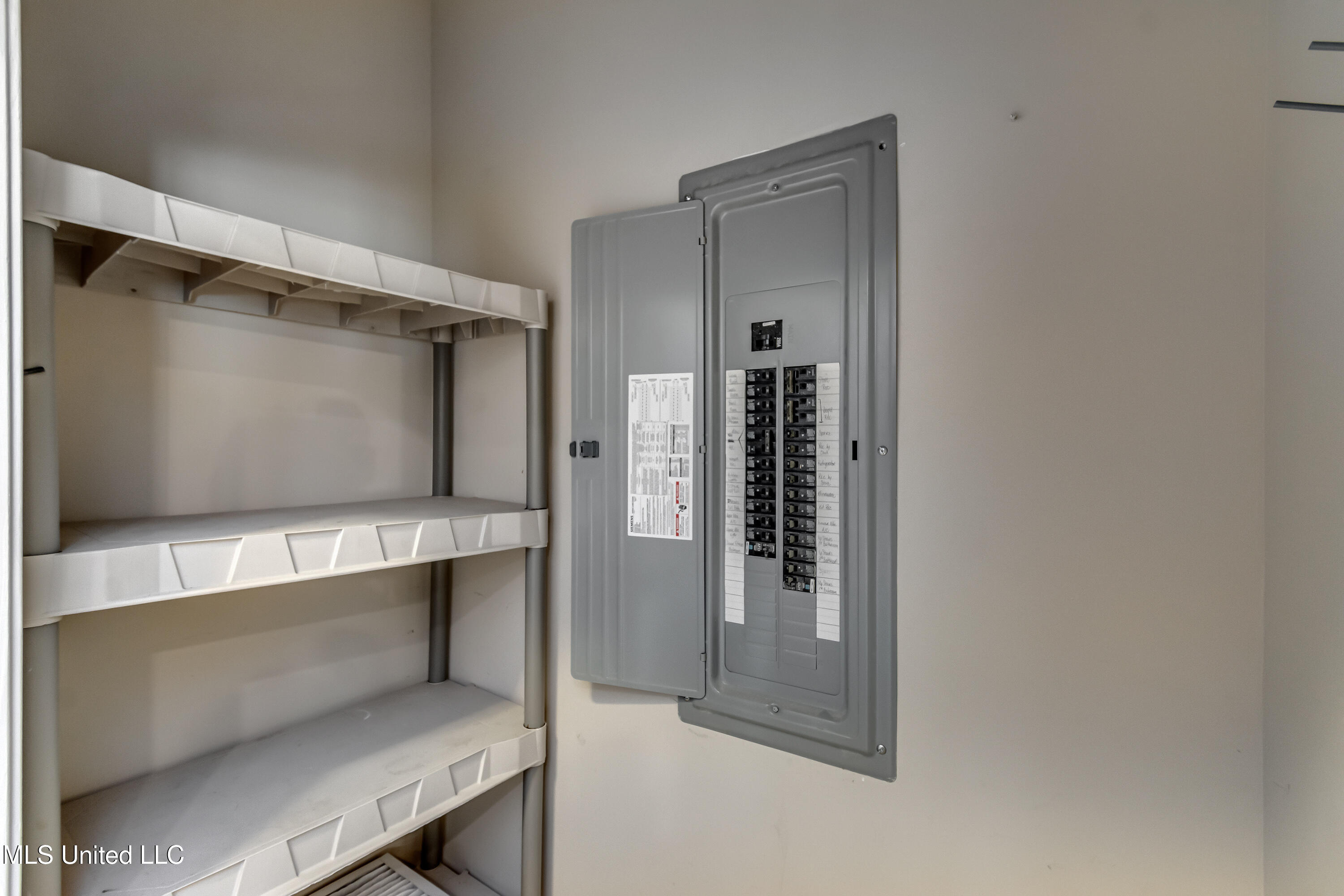 Oxford, Mississippi 38655, United States, 3 Bedrooms Bedrooms, ,4 BathroomsBathrooms,Residential,Active,175350