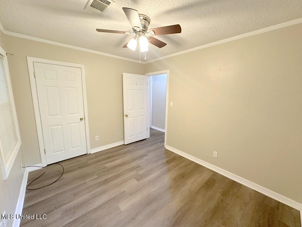 5448 Crepe Myrtle Drive, Jackson, Mississippi image 12