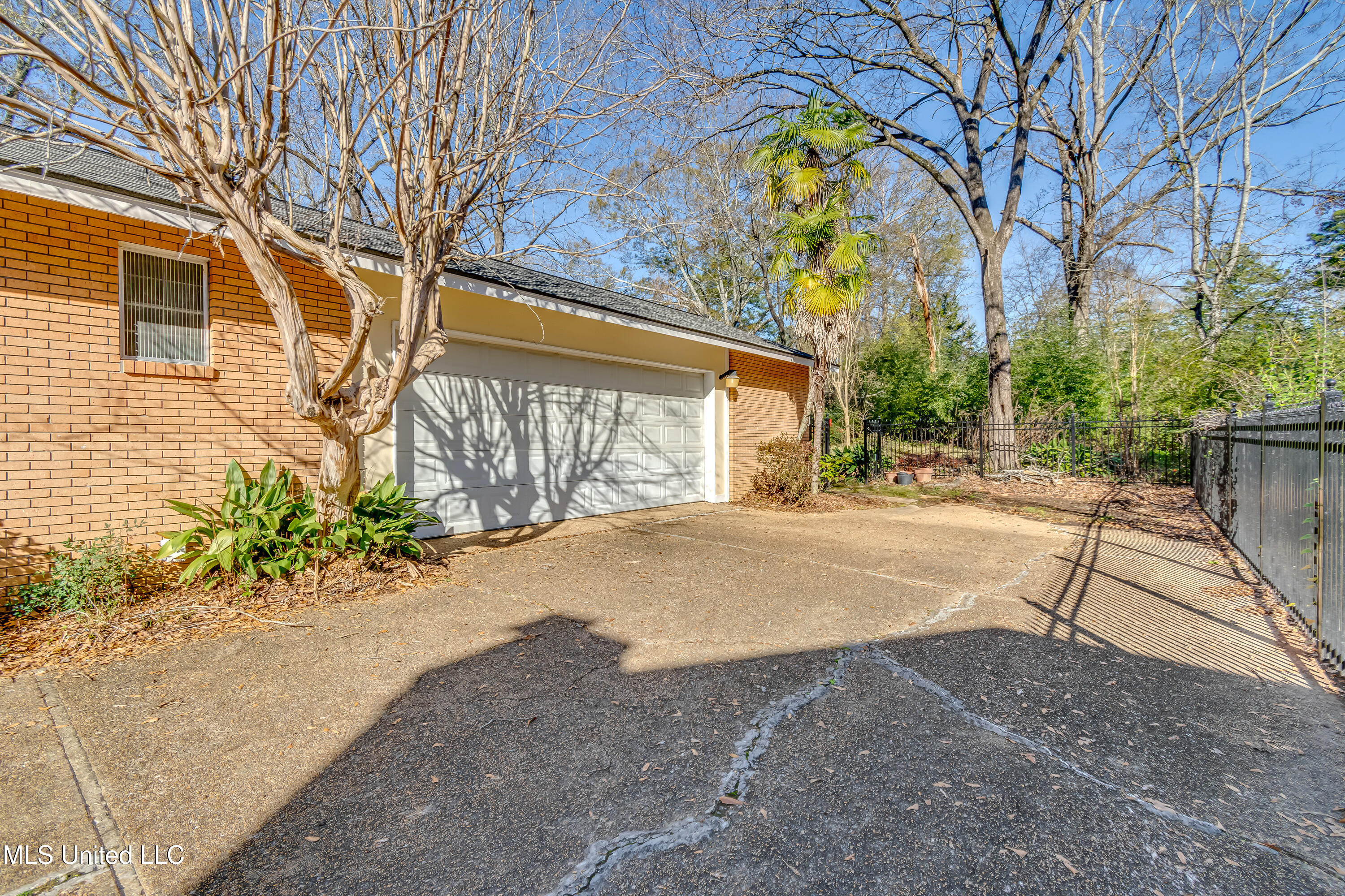 930 Buckley Drive, Jackson, Mississippi image 36