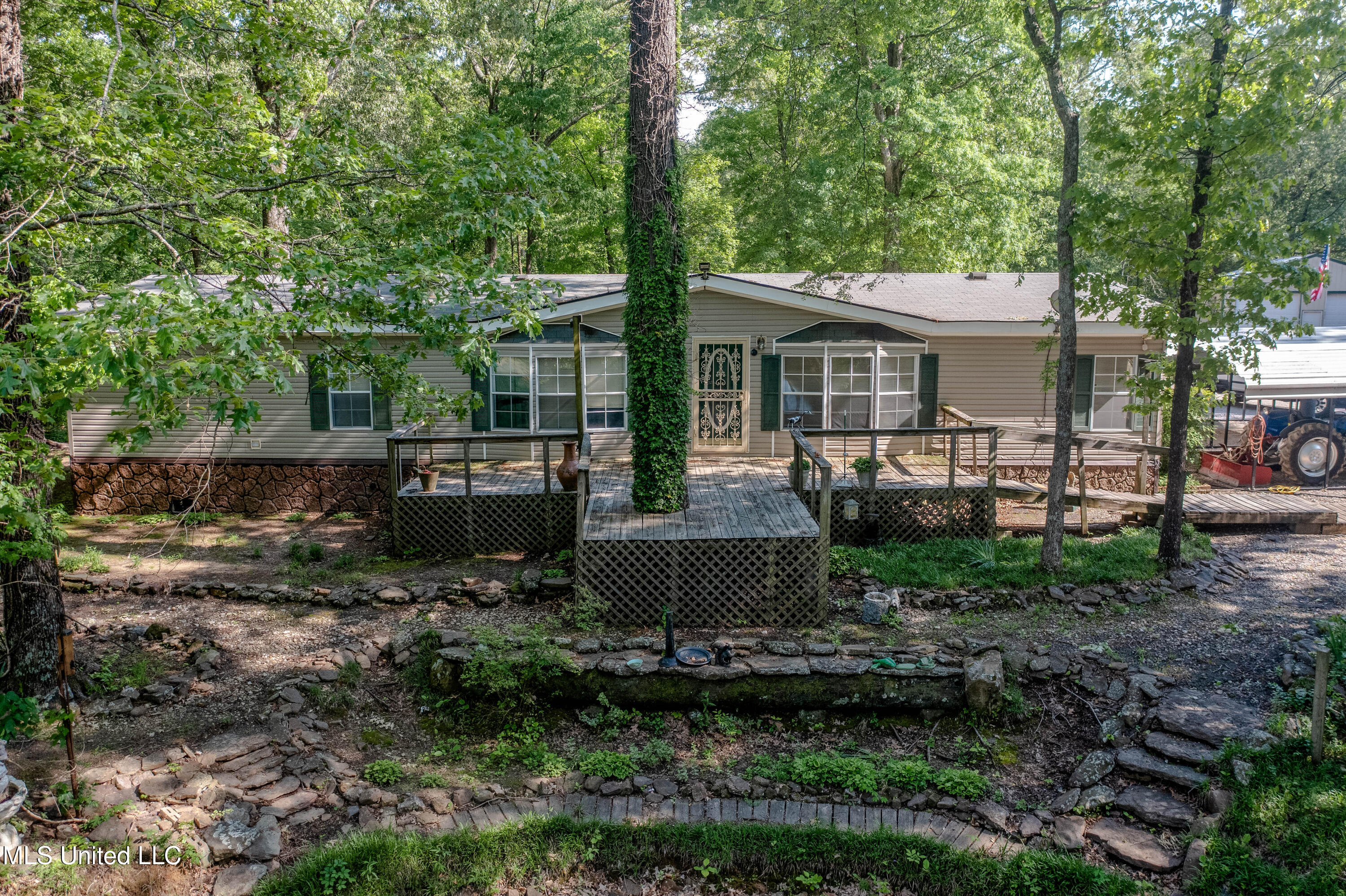 4565 Desoto Road, Horn Lake, Mississippi image 1