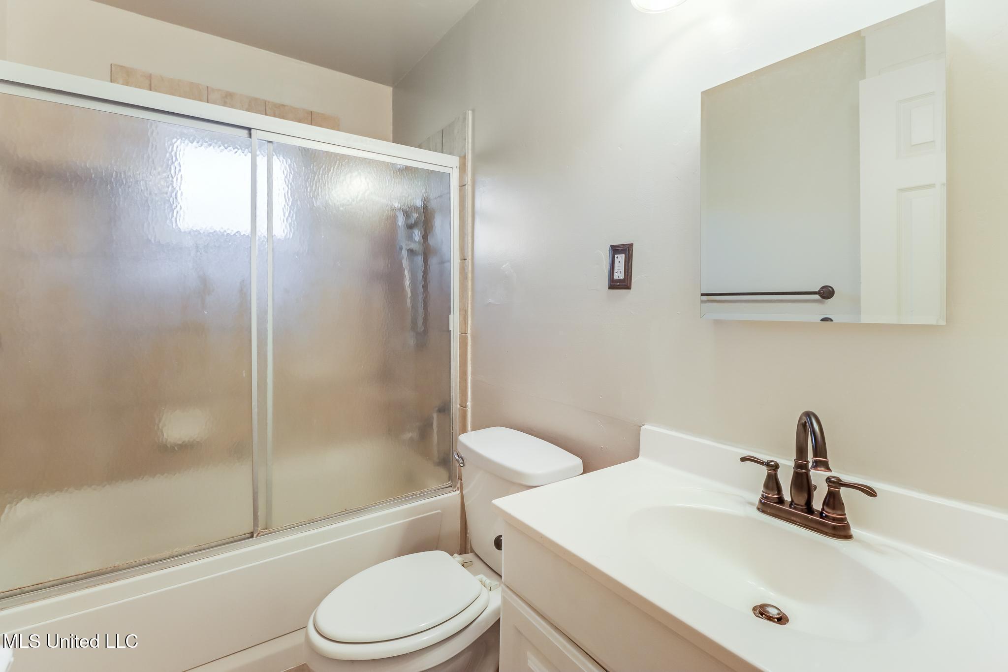 2330 Middlecoff Drive, Gulfport, Mississippi image 12