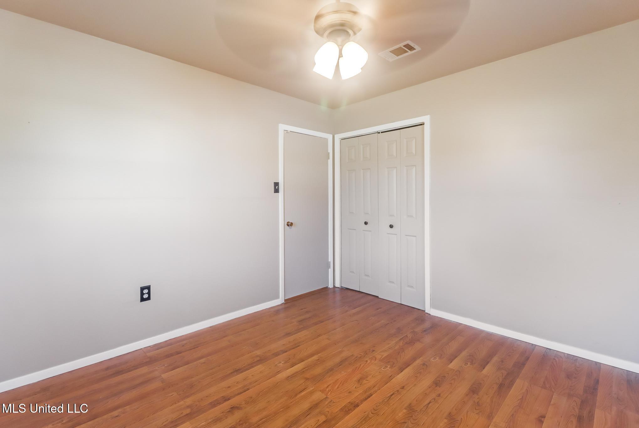 2330 Middlecoff Drive, Gulfport, Mississippi image 14