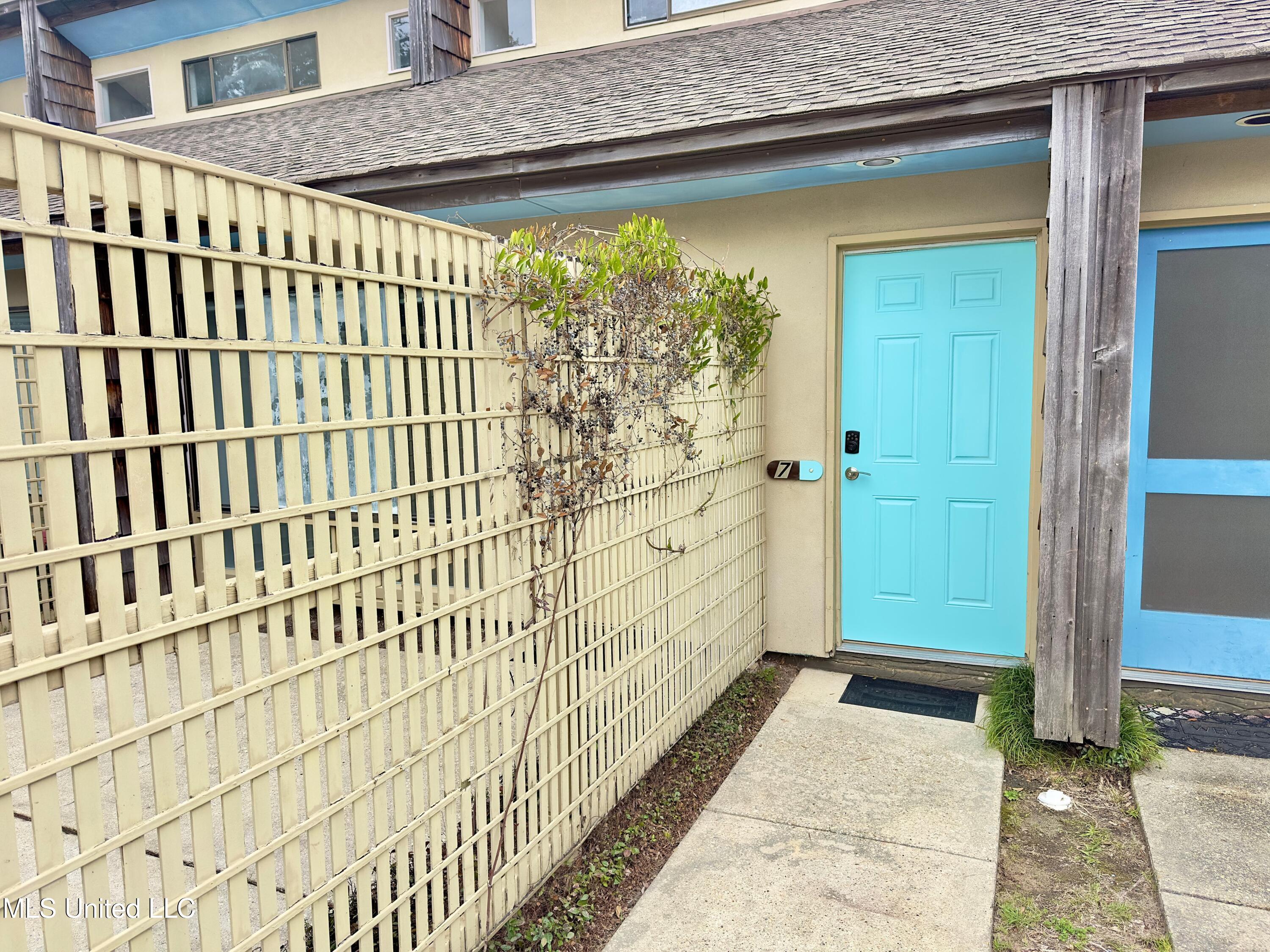 828 Oakleigh Avenue #7, Gulfport, Mississippi image 2