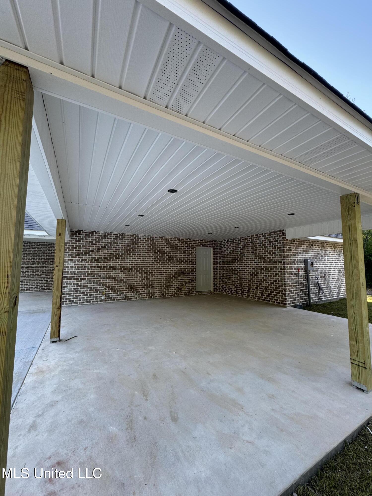 5255 Hoda Rd, Kiln, Mississippi image 2