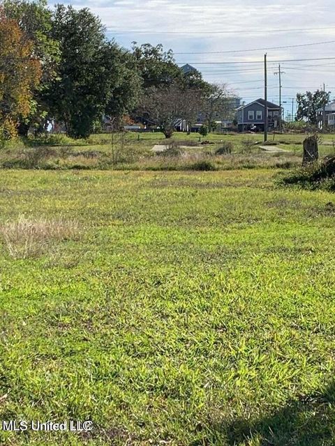 Vacant Land For Sale - 383 Pearl Street<br/> Biloxi, MS 39530