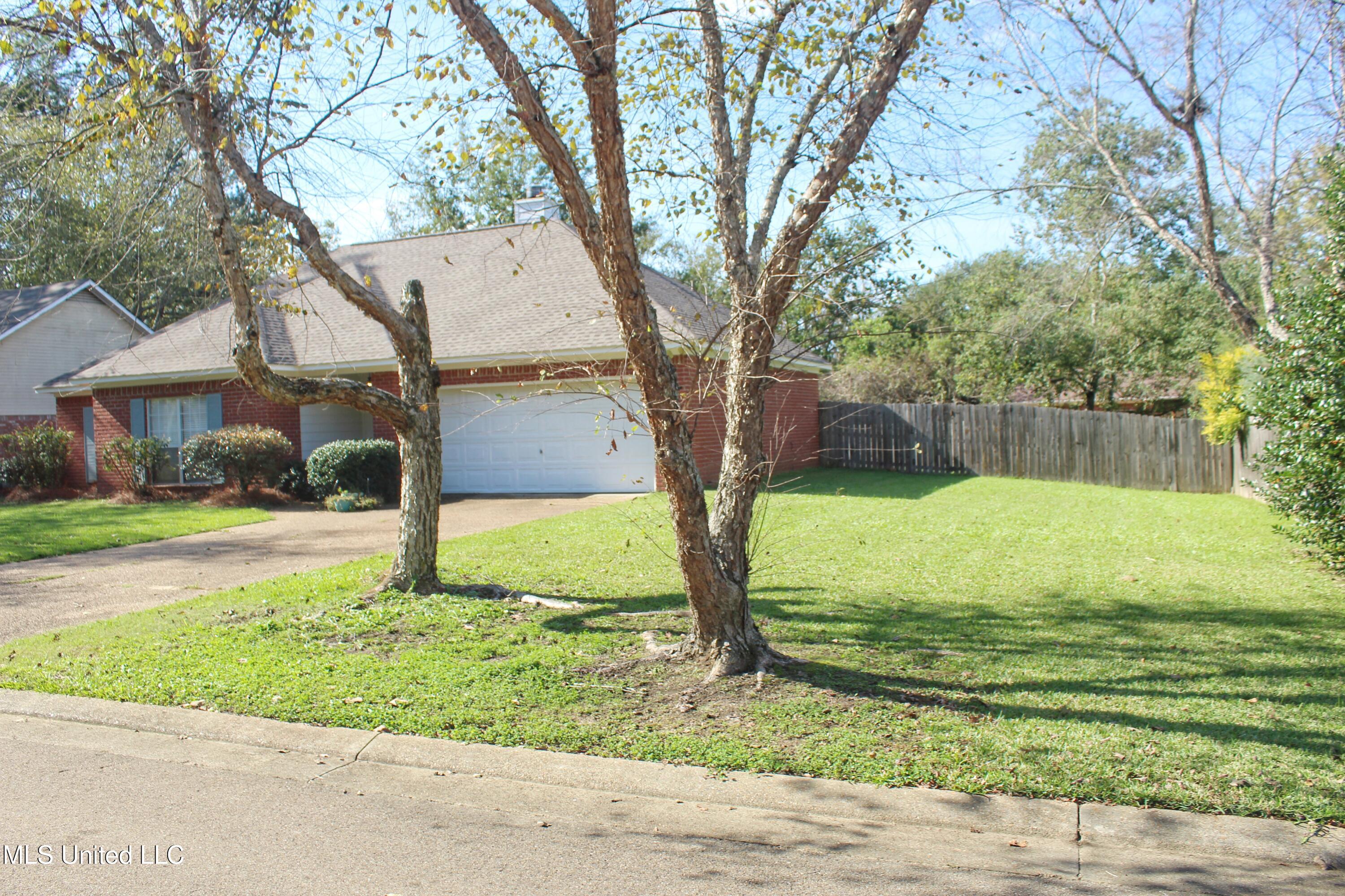 3038 Windwood Circle, Flowood, Mississippi image 9