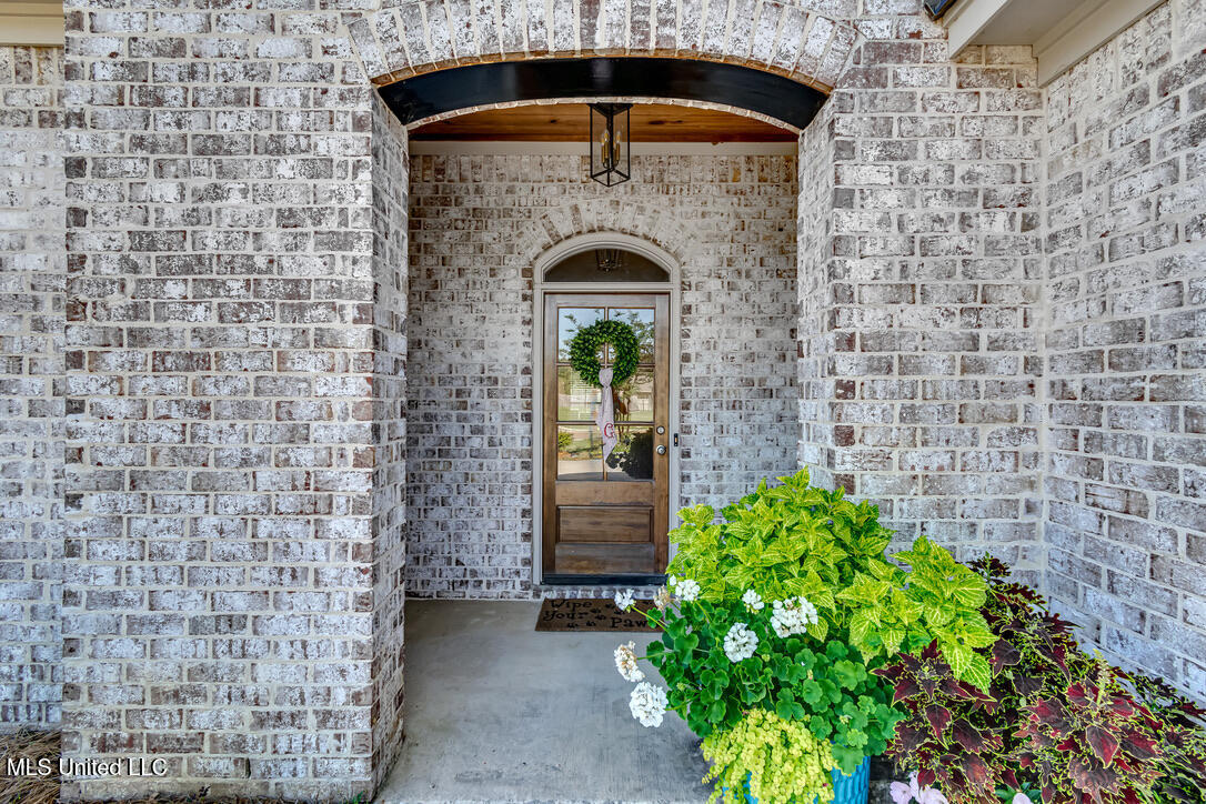 146 Western Ridge Circle, Canton, Mississippi image 3