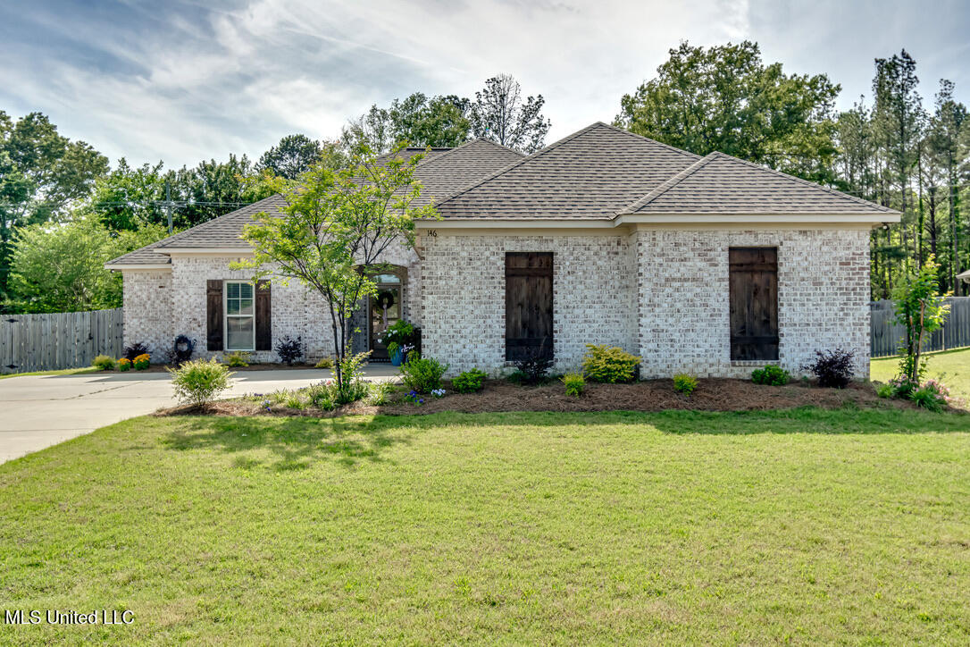 146 Western Ridge Circle, Canton, Mississippi image 1