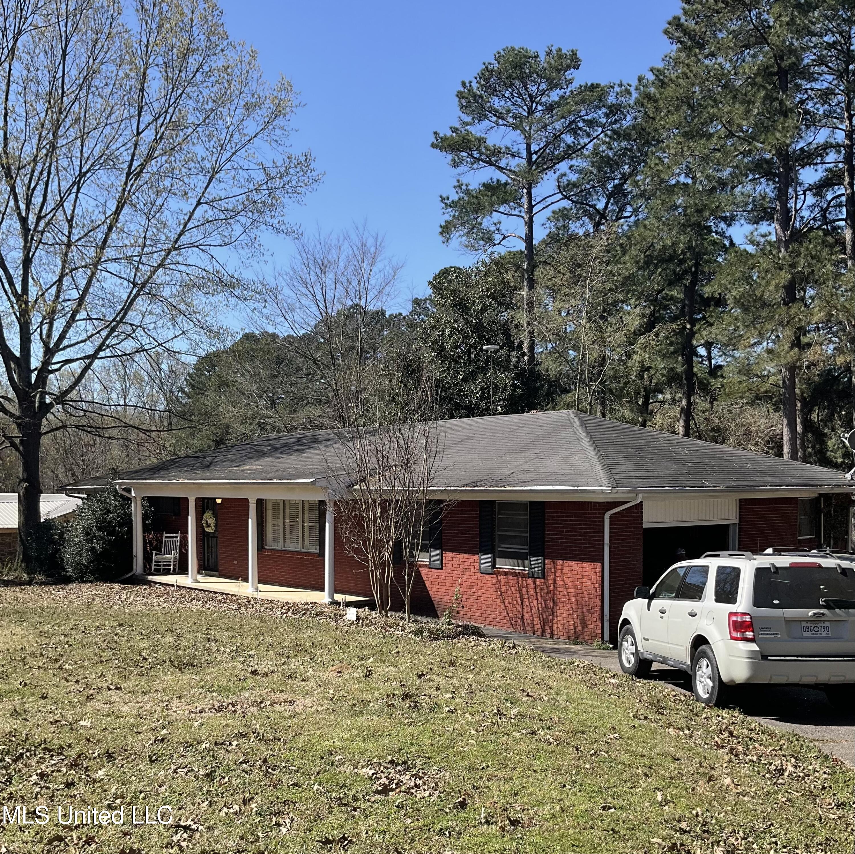 6776 Whippoorwill Road, Olive Branch, Mississippi image 2