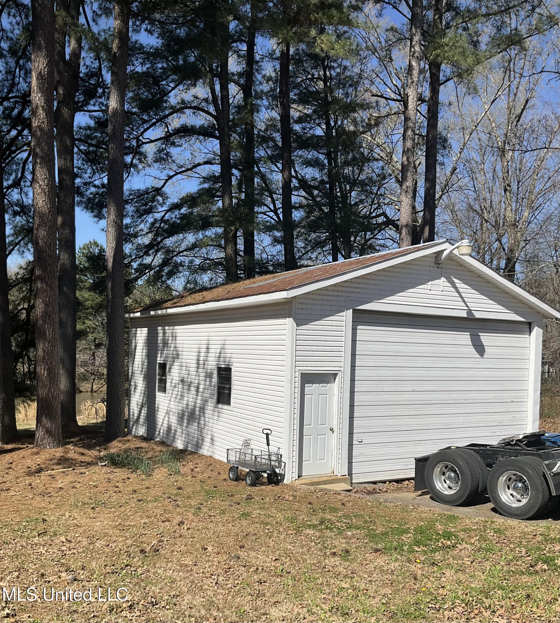 6776 Whippoorwill Road, Olive Branch, Mississippi image 3