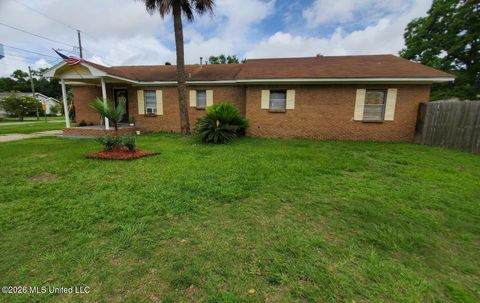 Homes For Sale - 168 Dahlia Street<br/> Biloxi, MS 39531