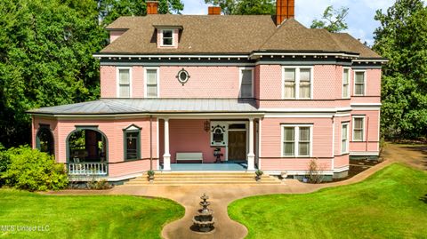 Homes For Sale - 802 N Union Street<br/> Adams County, Natchez, MS 39120