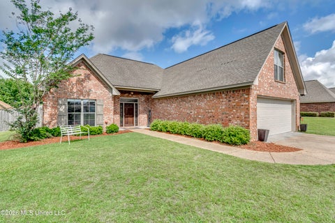 Homes For Sale - 107 Ashwood Place<br/> Pearl, MS 39208
