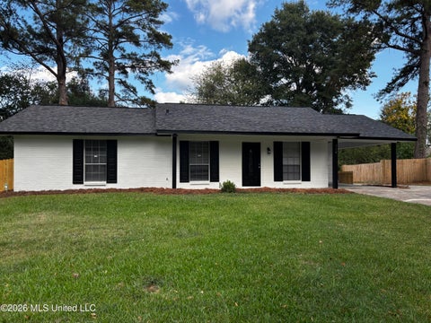 Homes For Sale - 314 Southridge Drive<br/> Madison County, Ridgeland, MS 39157