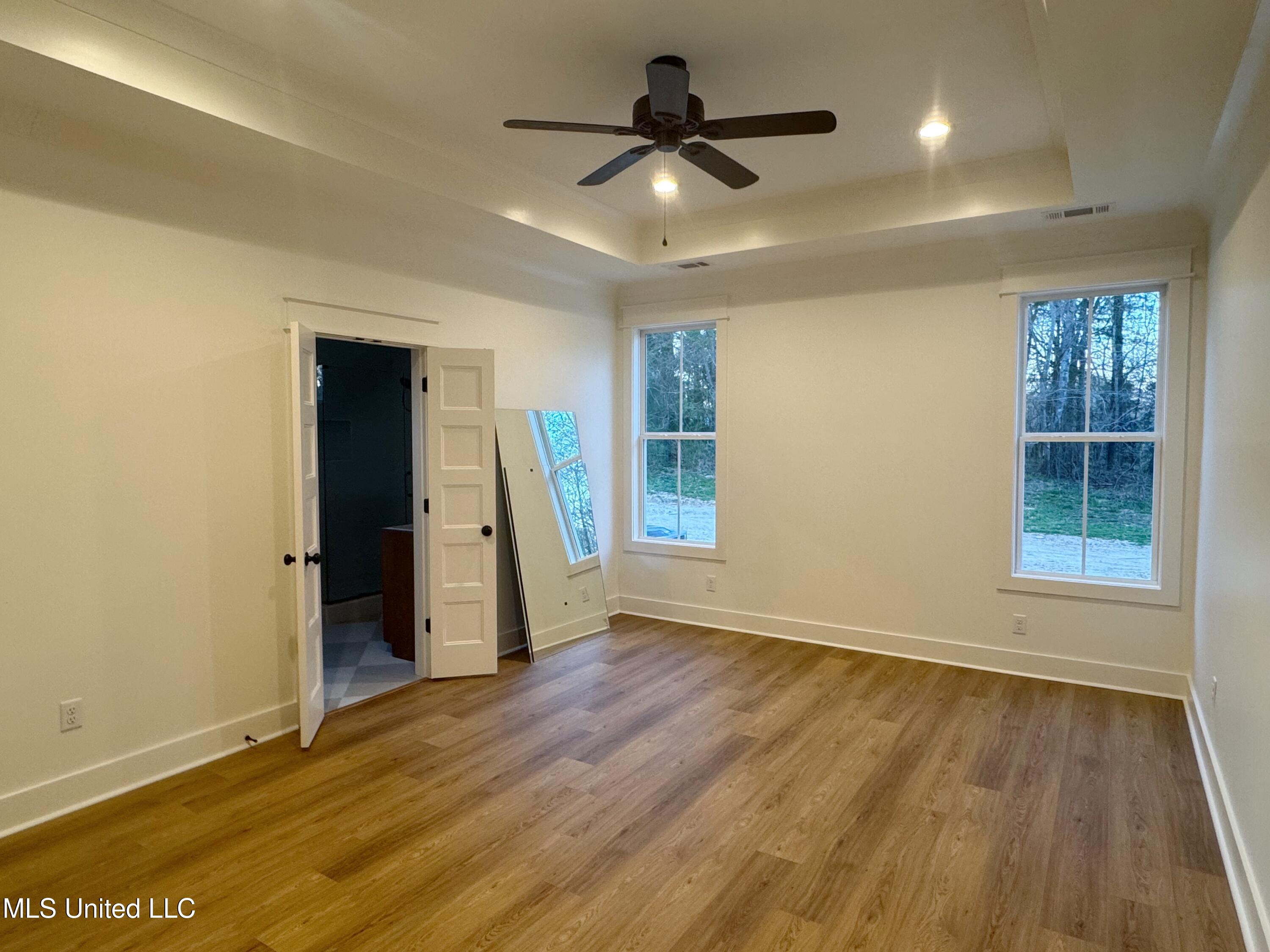 8604 Steven Henry Drive, Hernando, Mississippi image 13