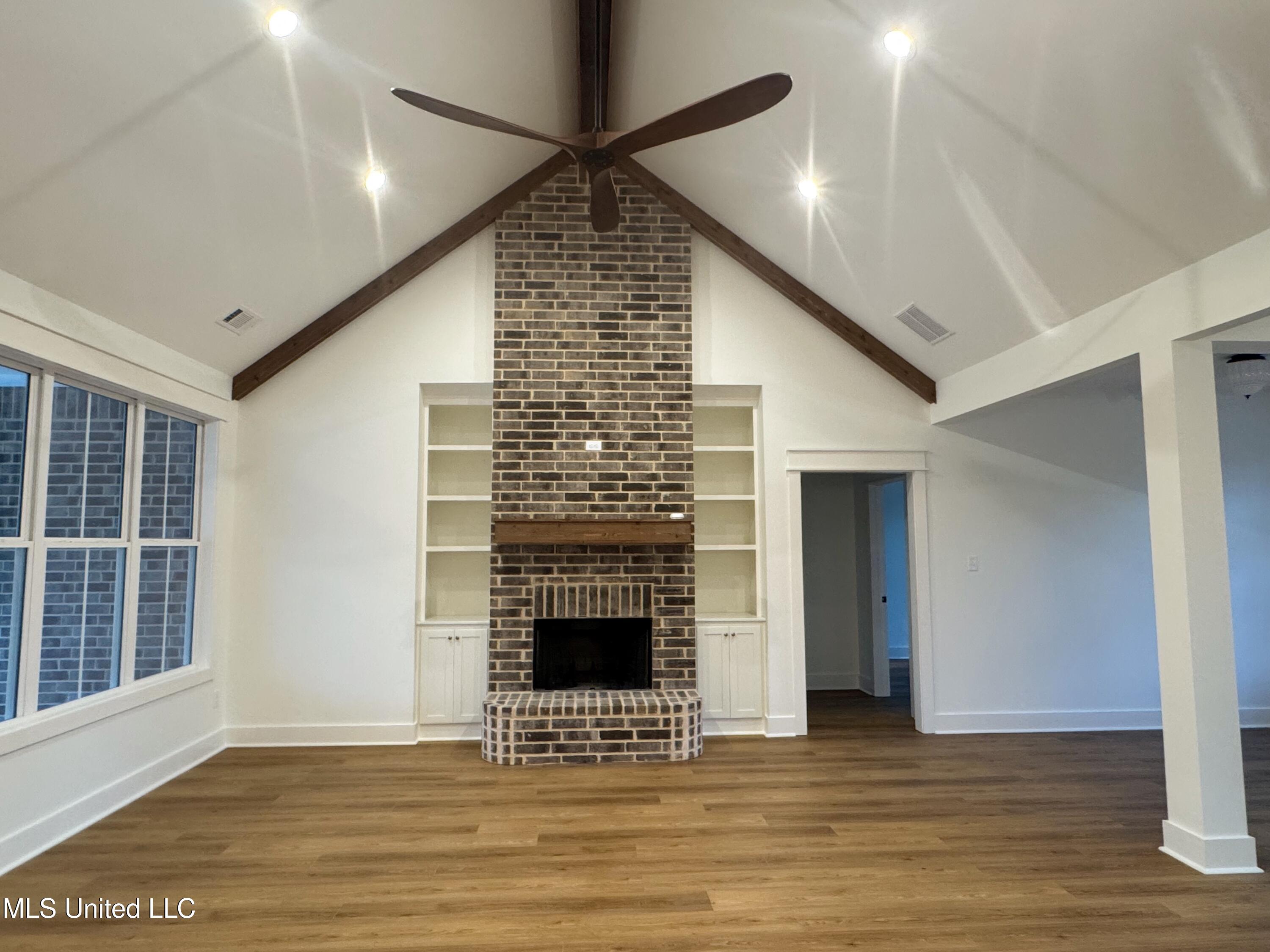 8604 Steven Henry Drive, Hernando, Mississippi image 8