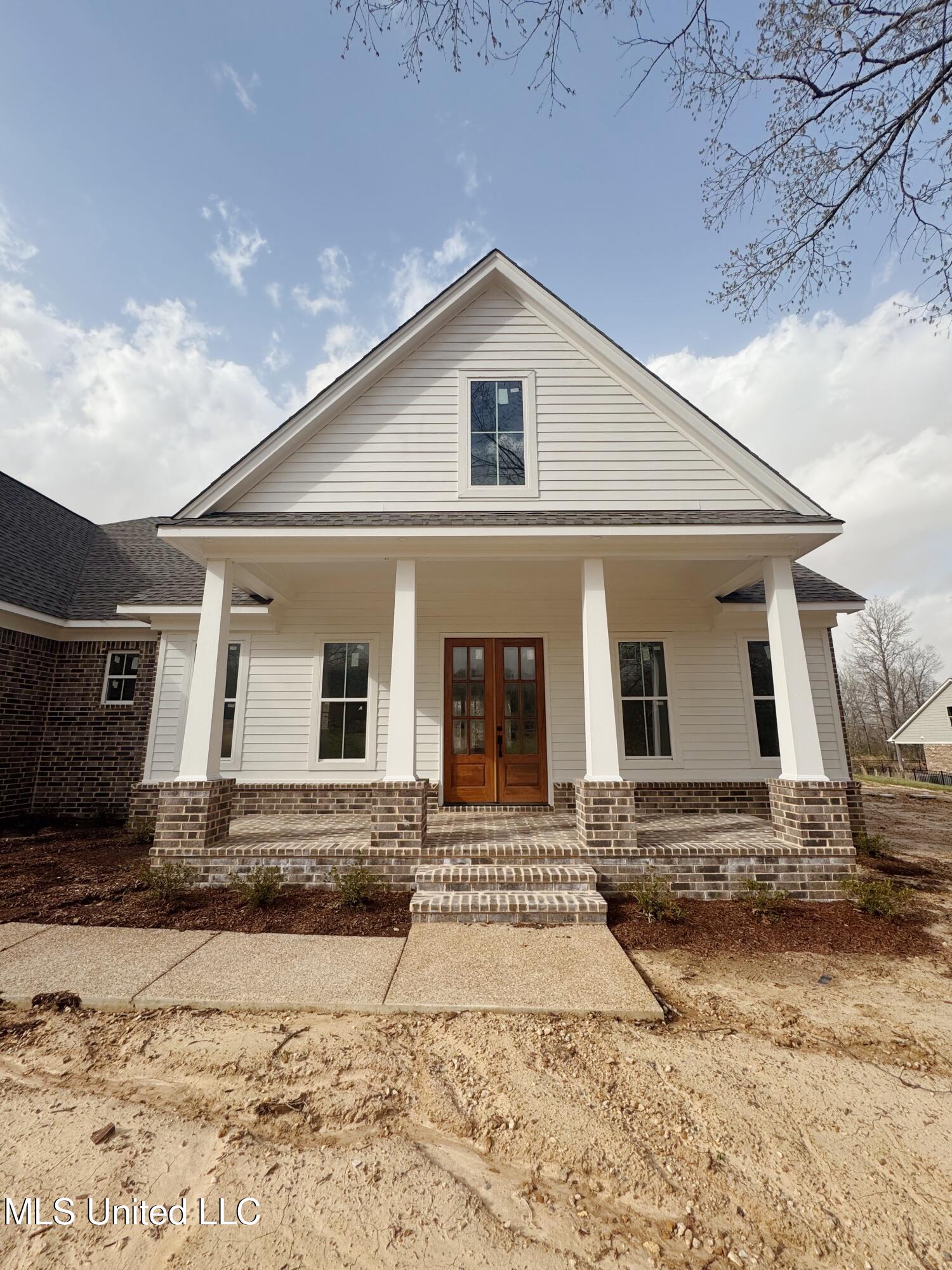 8604 Steven Henry Drive, Hernando, Mississippi image 3