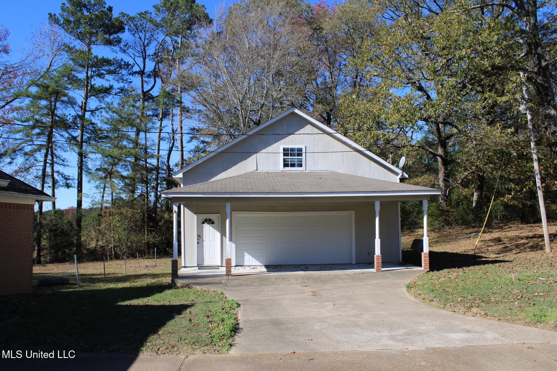 716 Peyton Road, Holly Springs, Mississippi image 2