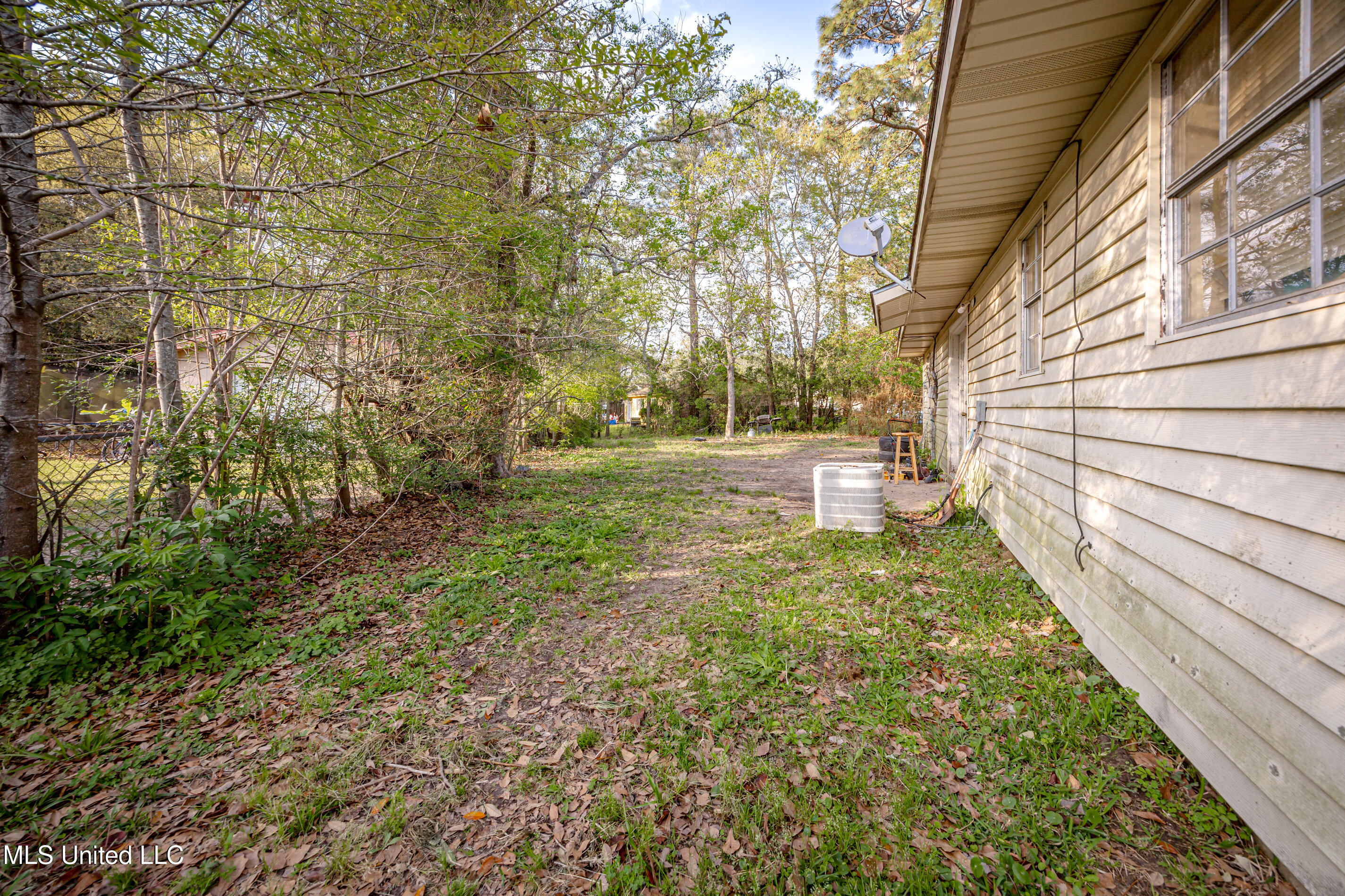 2401 Oxford Drive, Gautier, Mississippi image 24