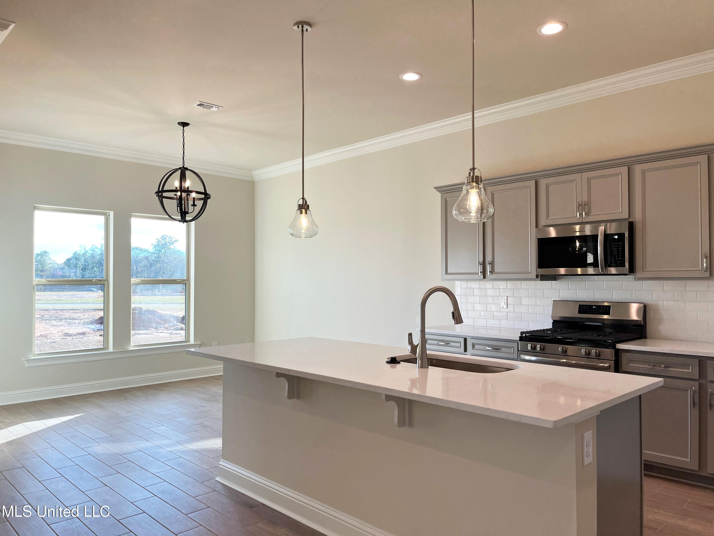 14310 Swan Ridge Circle, Gulfport, Mississippi image 3