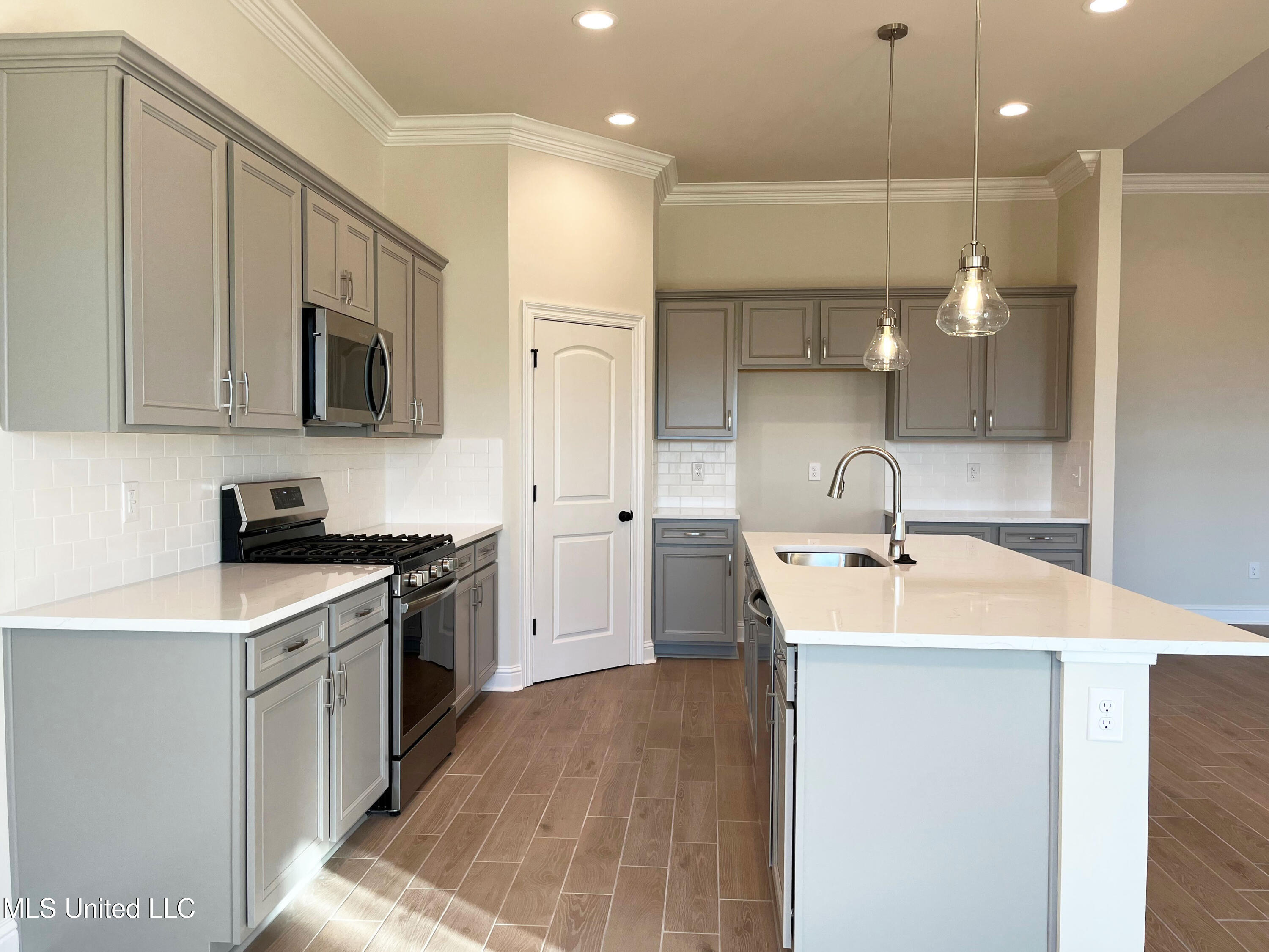 14310 Swan Ridge Circle, Gulfport, Mississippi image 5