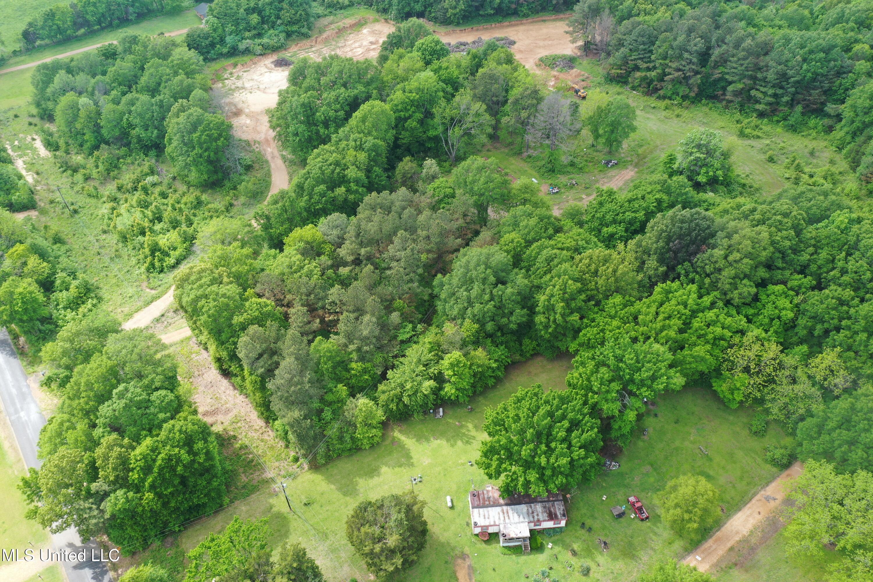 1400 Lrl Road, Senatobia, Mississippi image 4