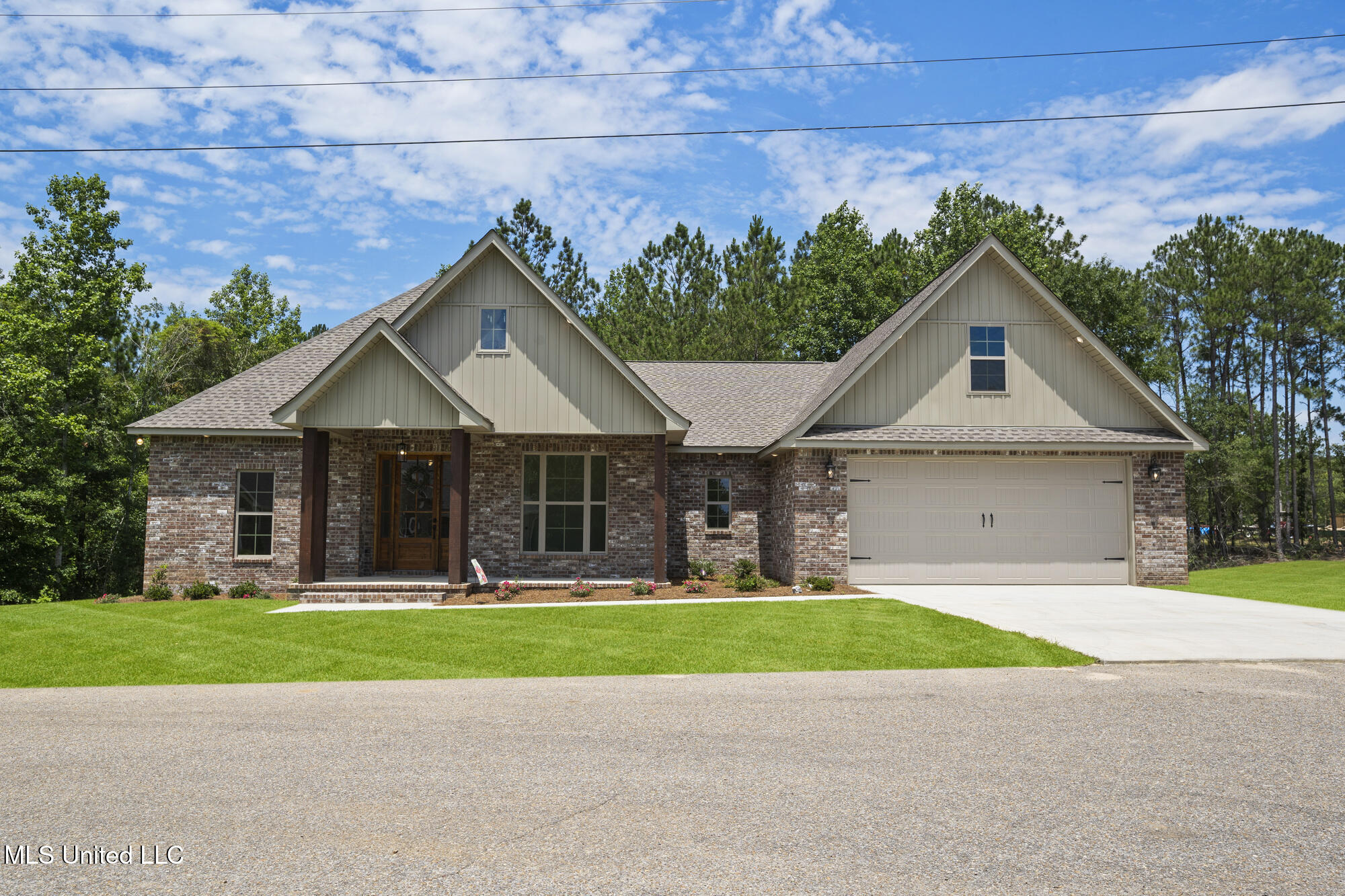 12 Silverstone, Petal, Mississippi image 2