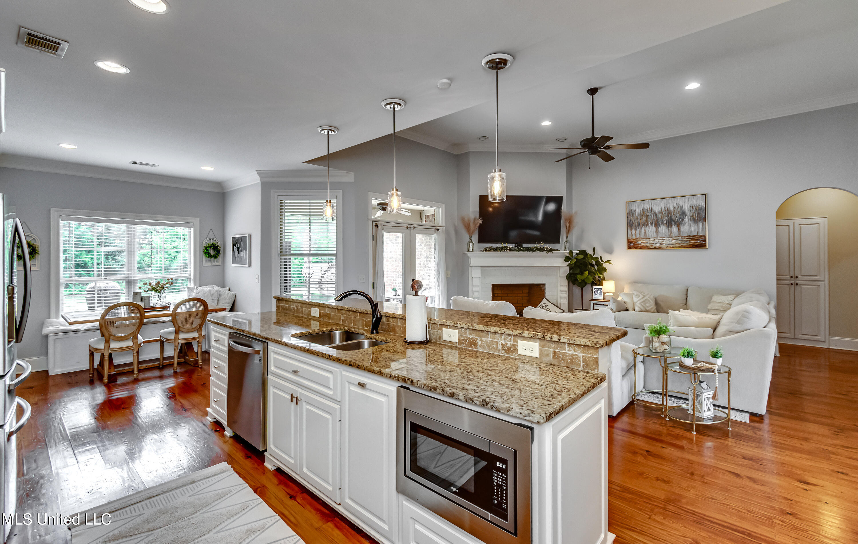 111 Grandwood Drive, Canton, Mississippi image 16
