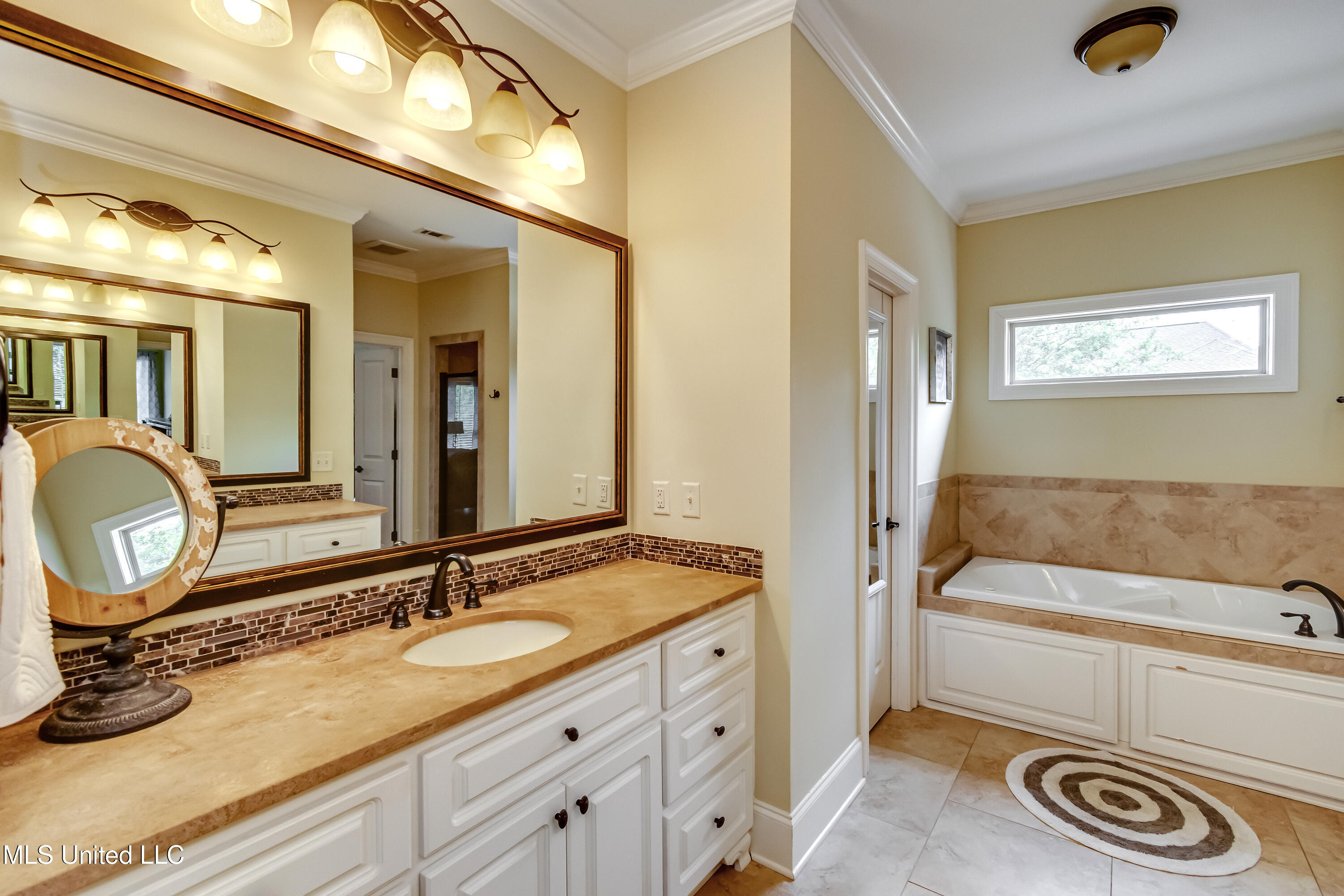 111 Grandwood Drive, Canton, Mississippi image 29