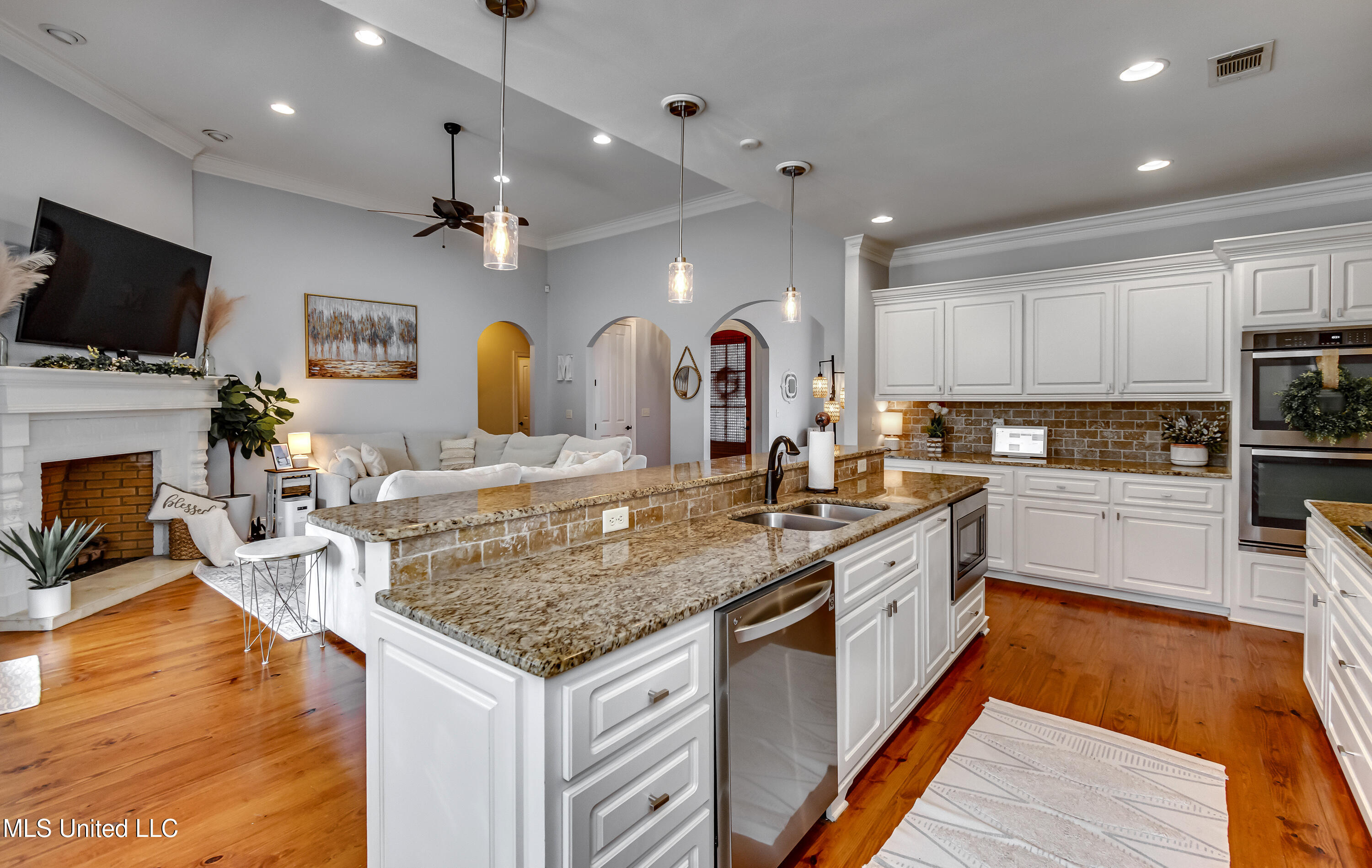 111 Grandwood Drive, Canton, Mississippi image 17