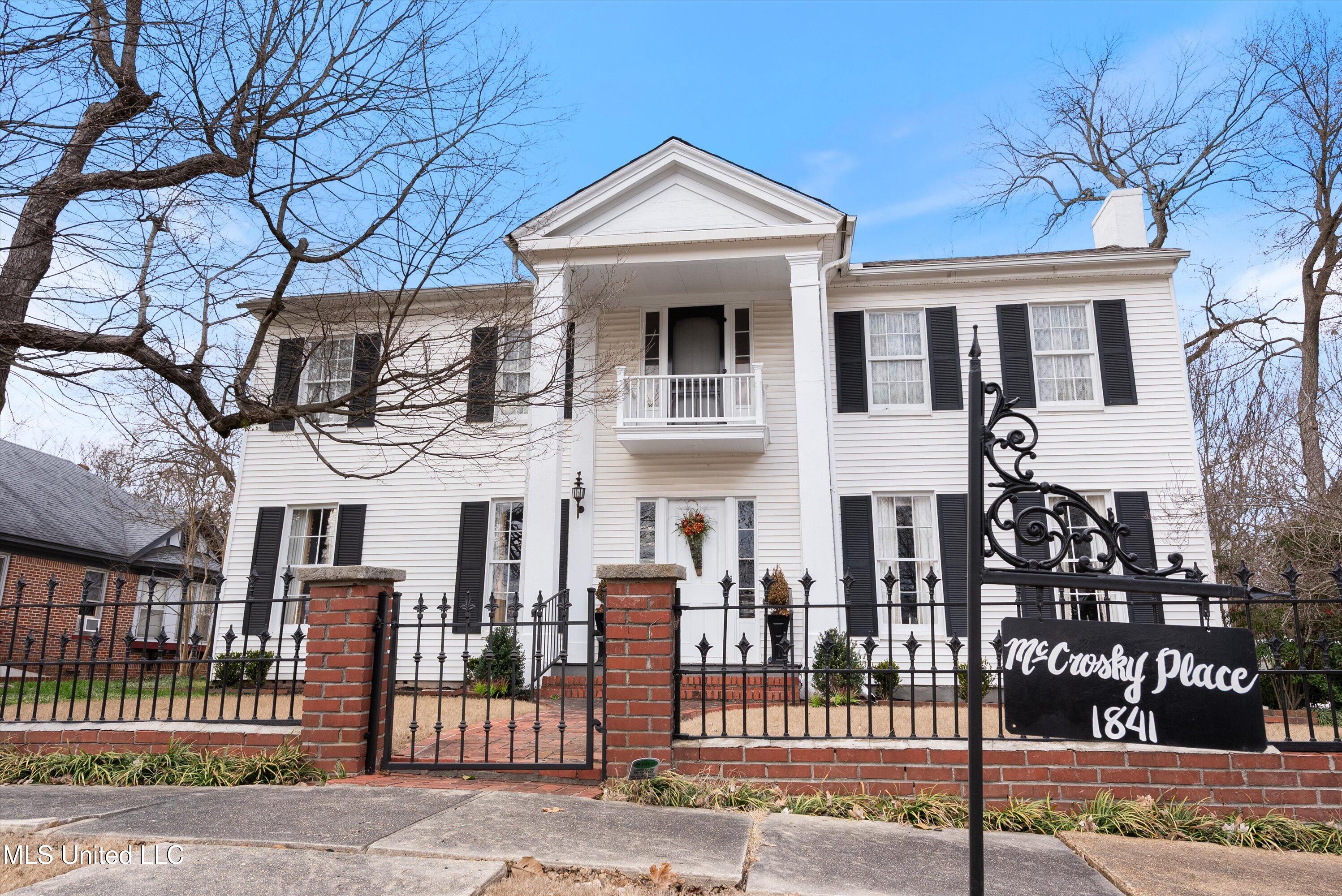 340 E College Avenue, Holly Springs, Mississippi image 32