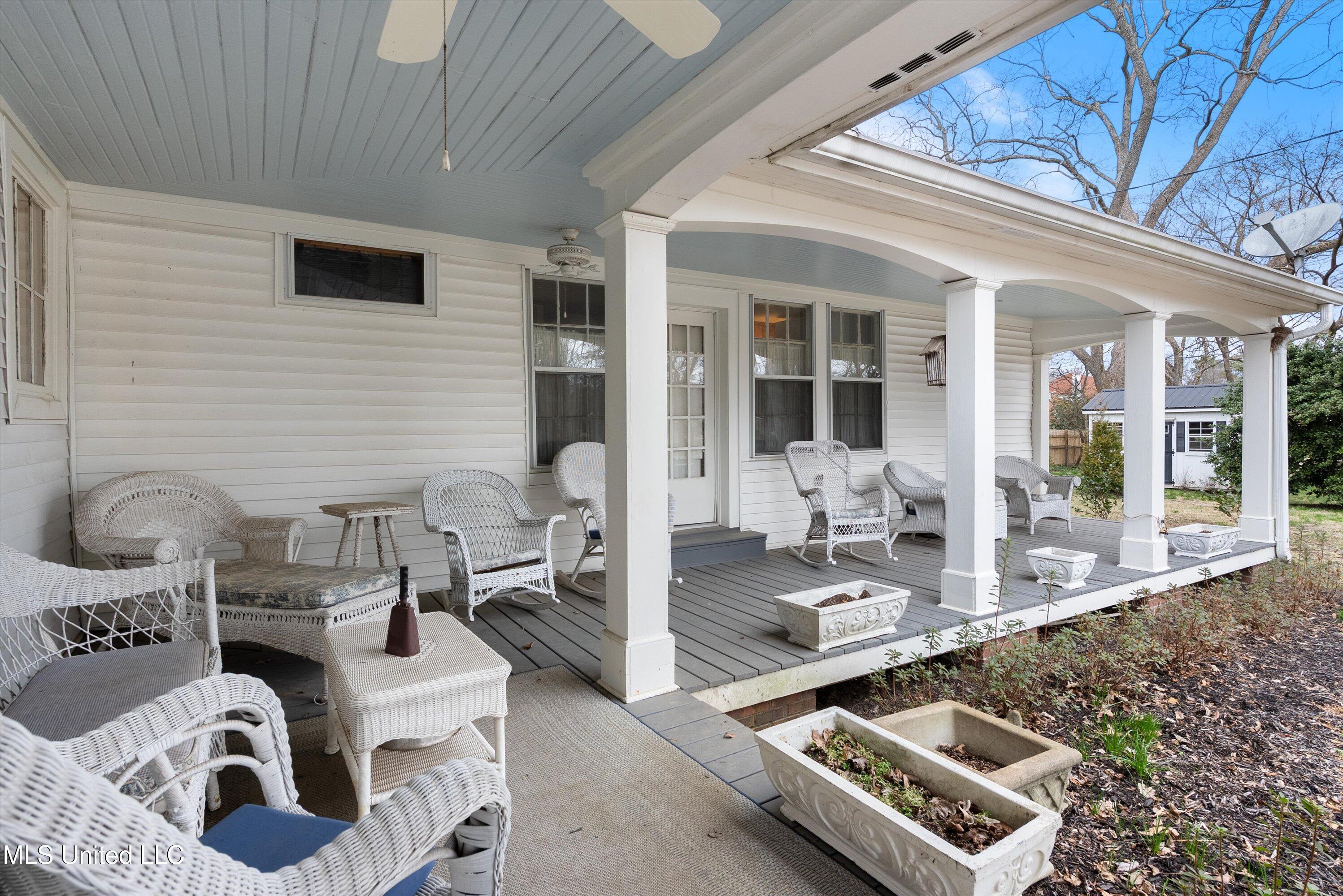 340 E College Avenue, Holly Springs, Mississippi image 33