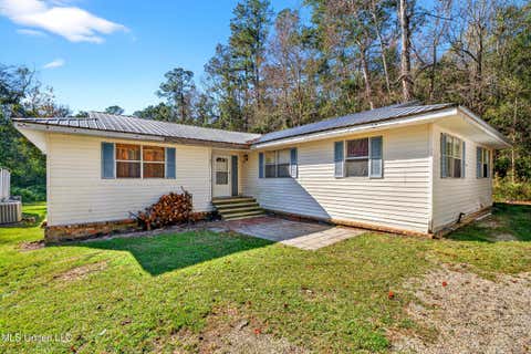 Homes For Sale - 21 Richard Johnson Road<br/> Carriere, MS 39426