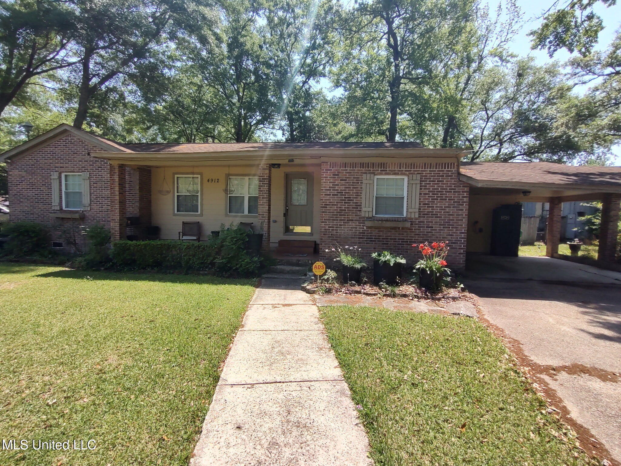 4912 Forrest Street, Moss Point, Mississippi image 2