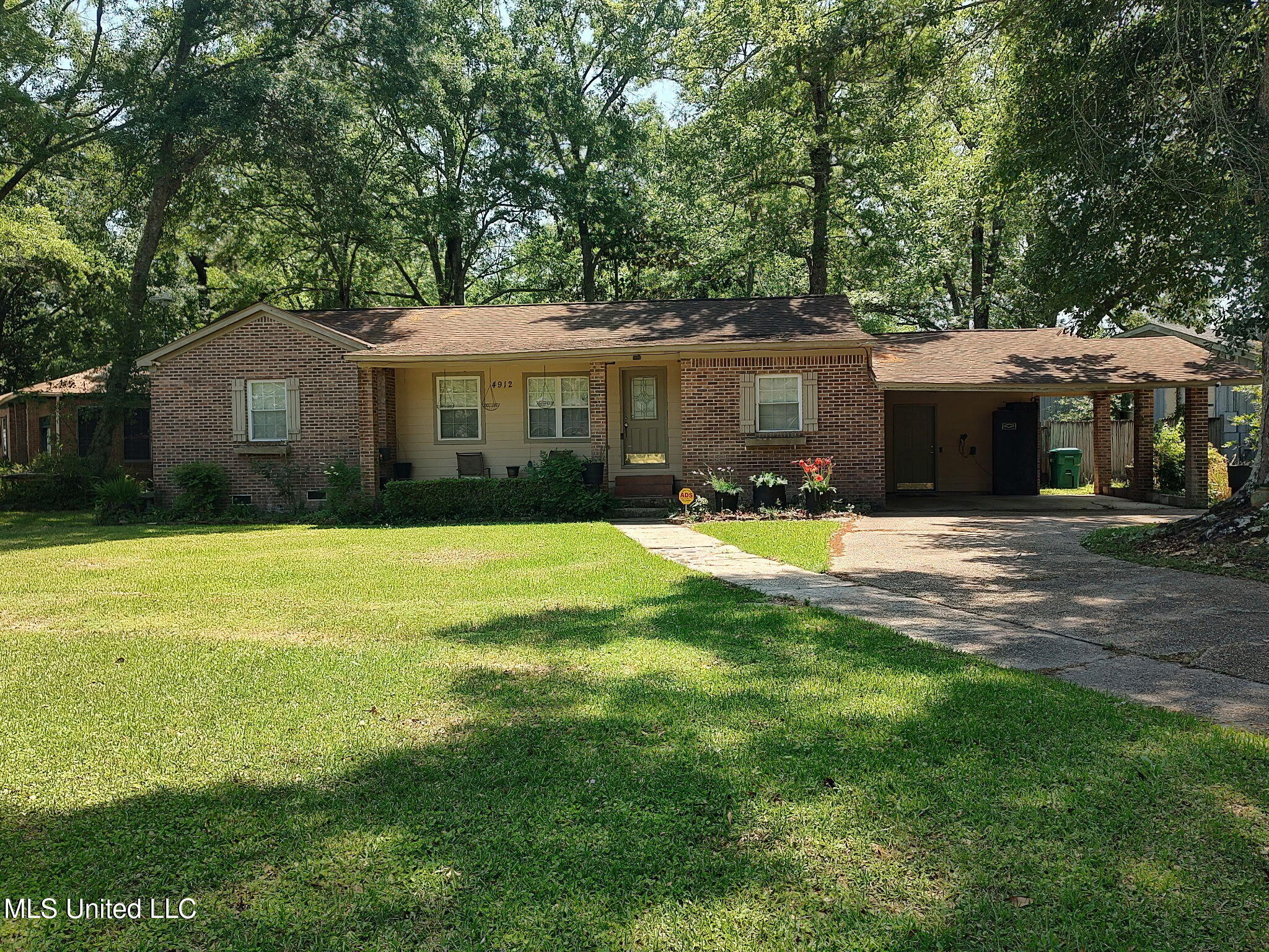 4912 Forrest Street, Moss Point, Mississippi image 1
