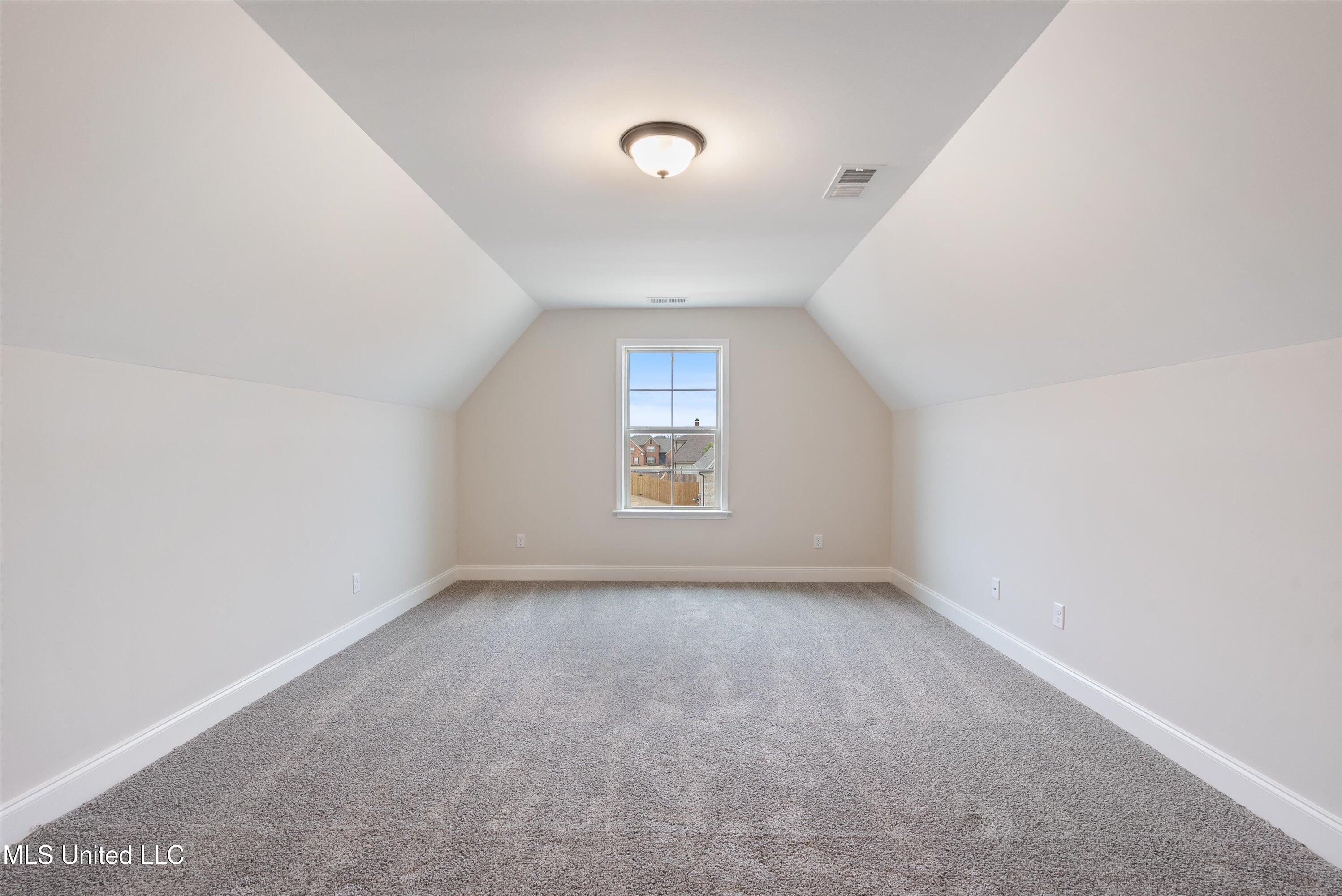3762 Roland Drive, Southaven, Mississippi image 26