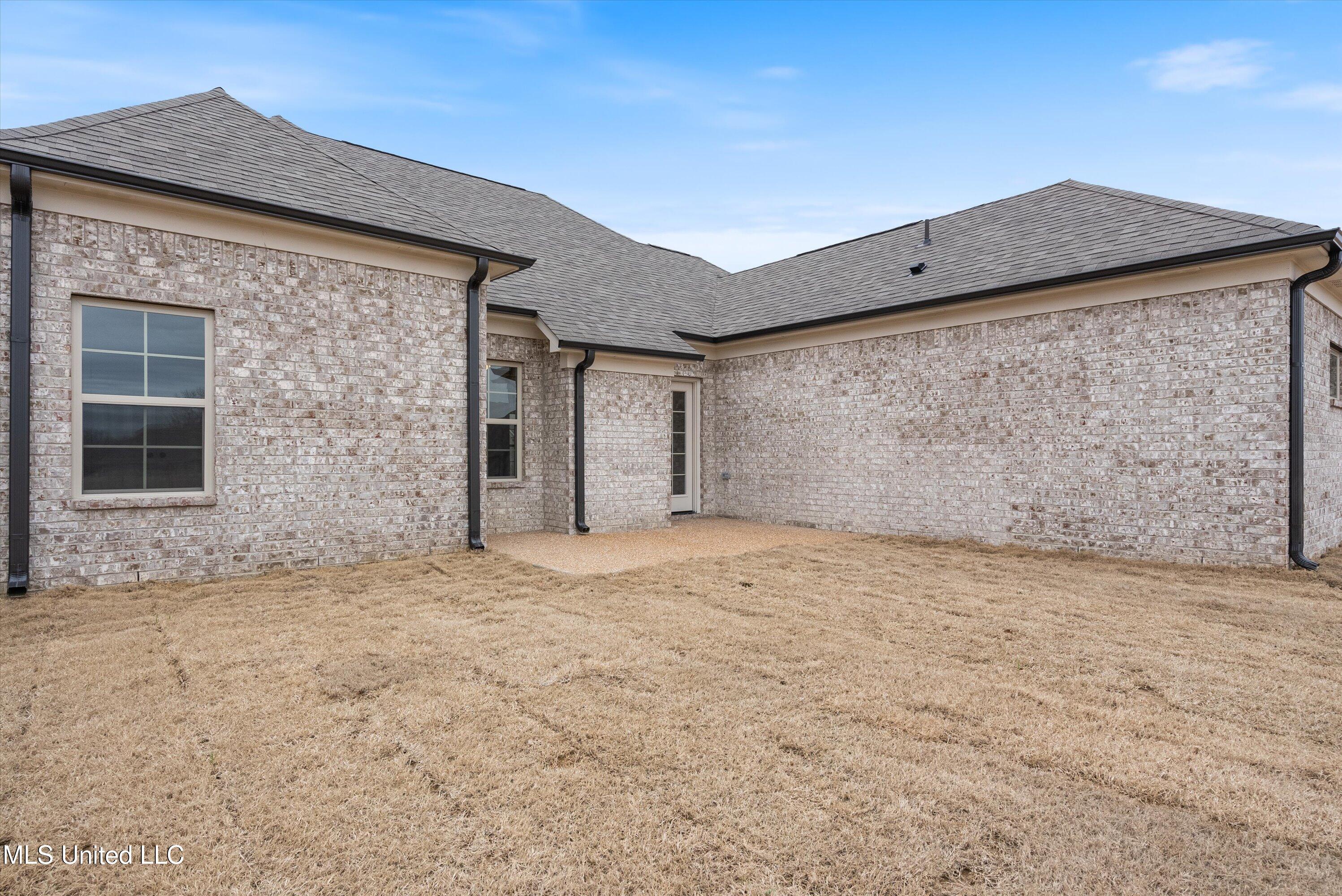 3762 Roland Drive, Southaven, Mississippi image 28