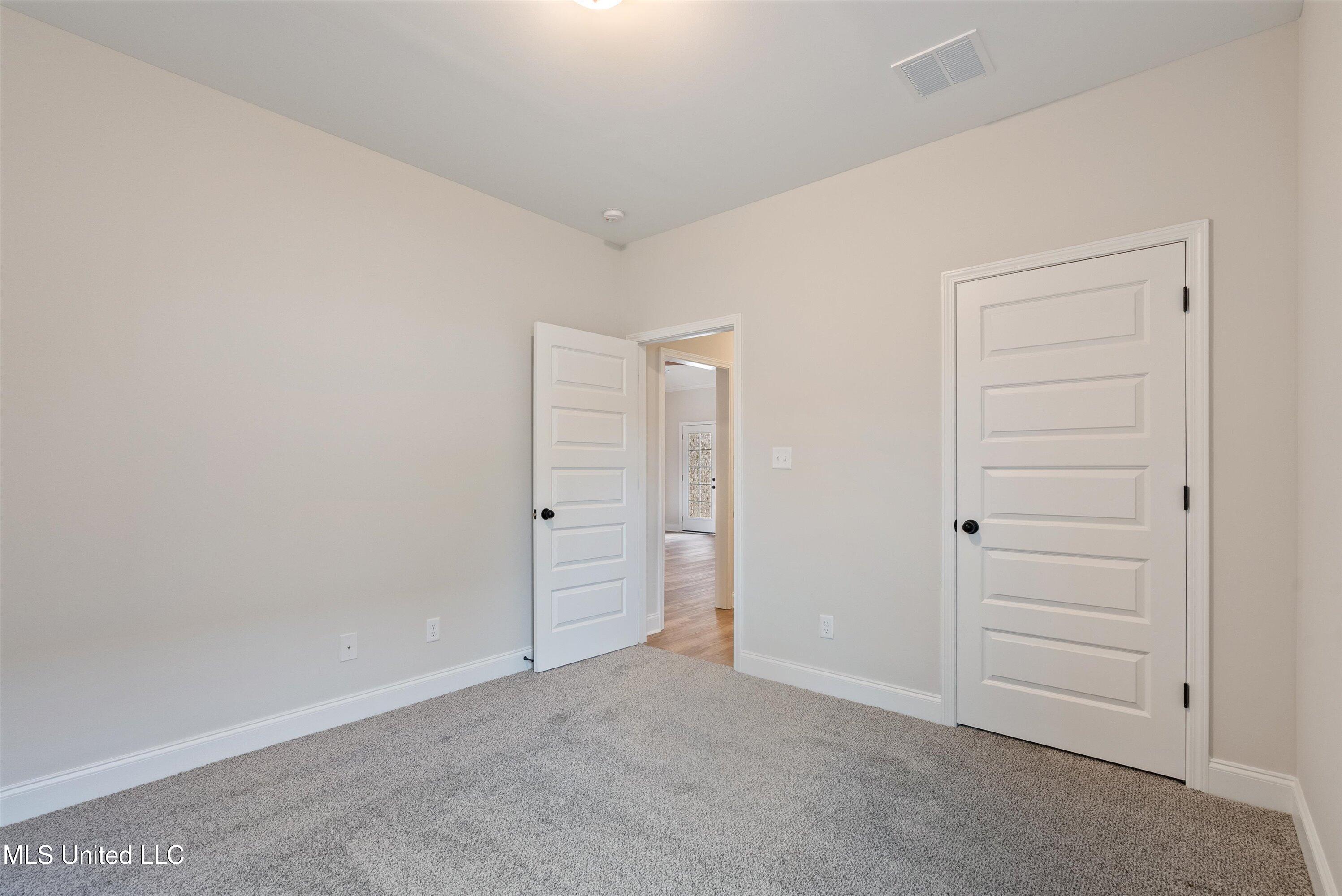 3762 Roland Drive, Southaven, Mississippi image 25