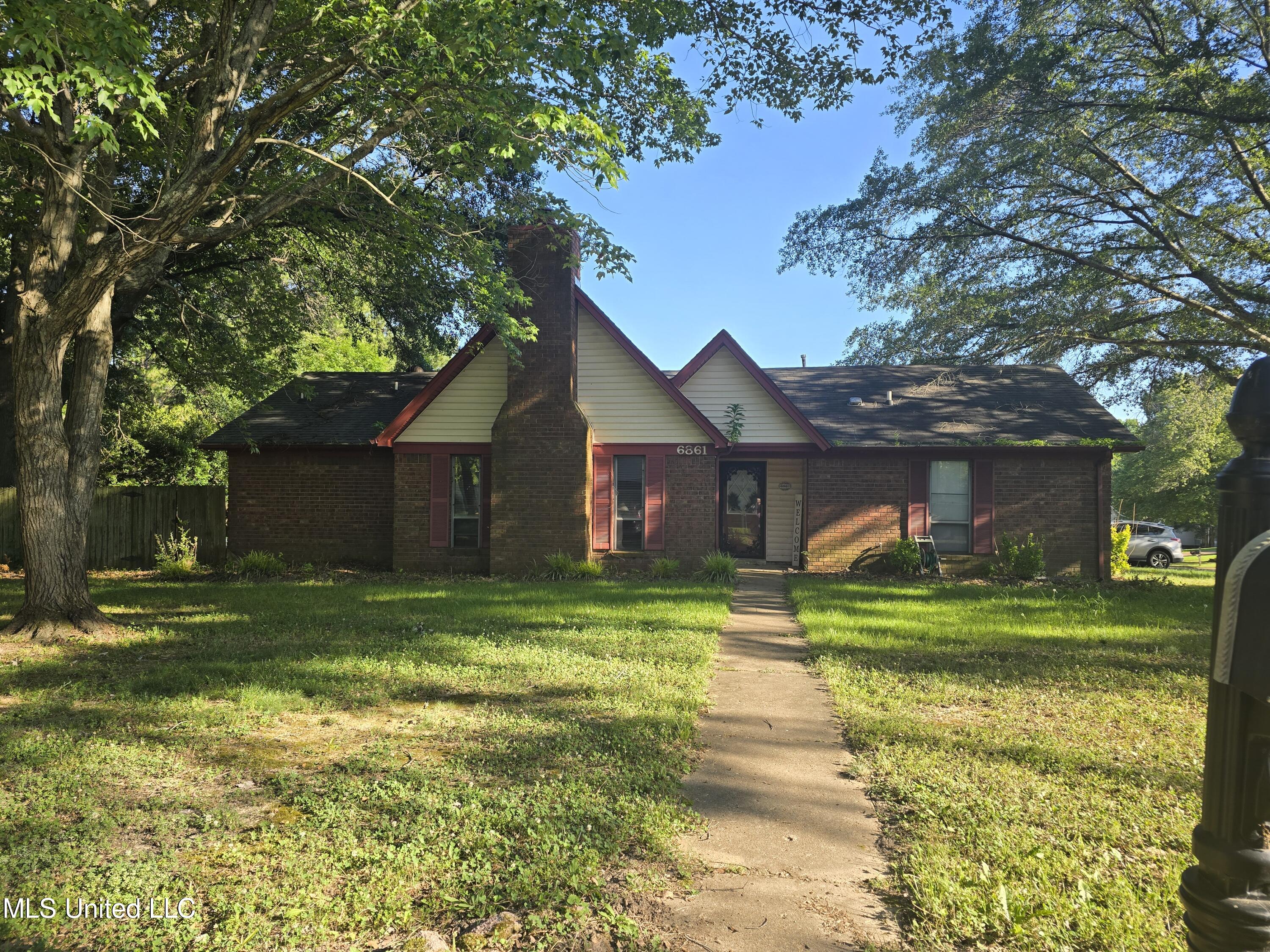 6861 River Birch Road, Walls, Mississippi image 1