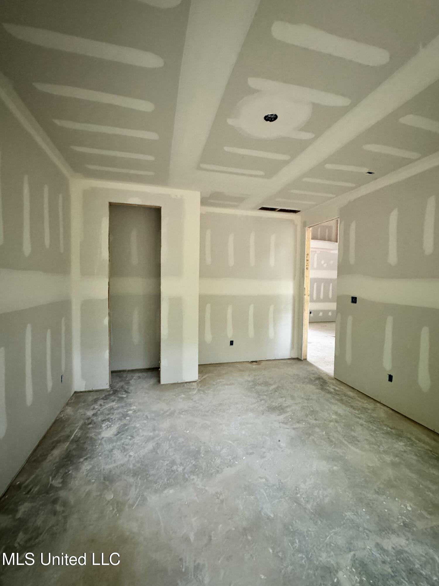 1483 John Thomas Cove, Hernando, Mississippi image 9