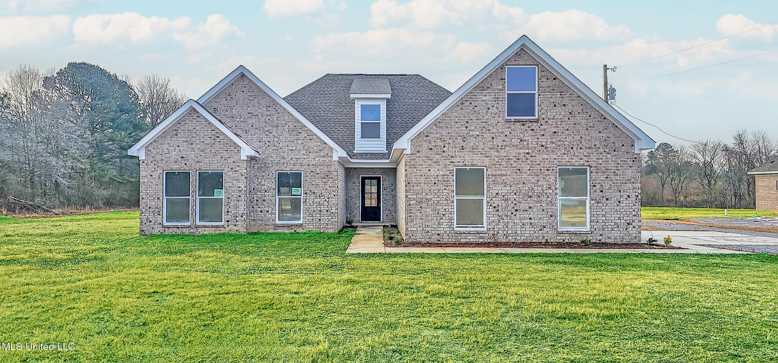 200 Rossville Road, Holly Springs, Mississippi image 1