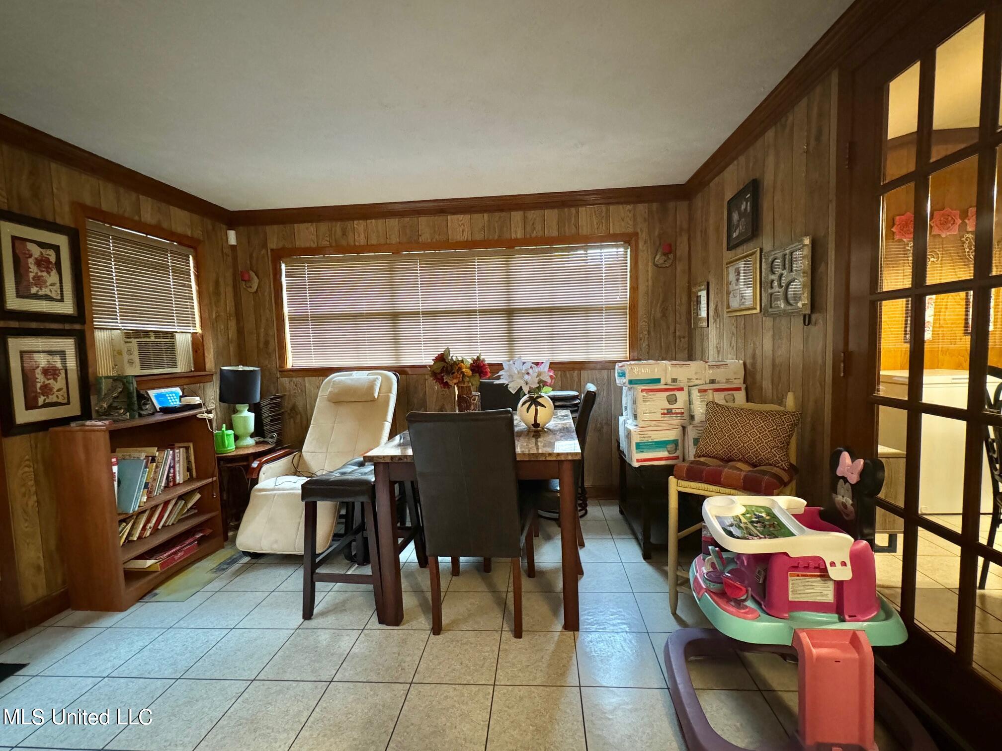 2340 Queensroad Avenue, Jackson, Mississippi image 3