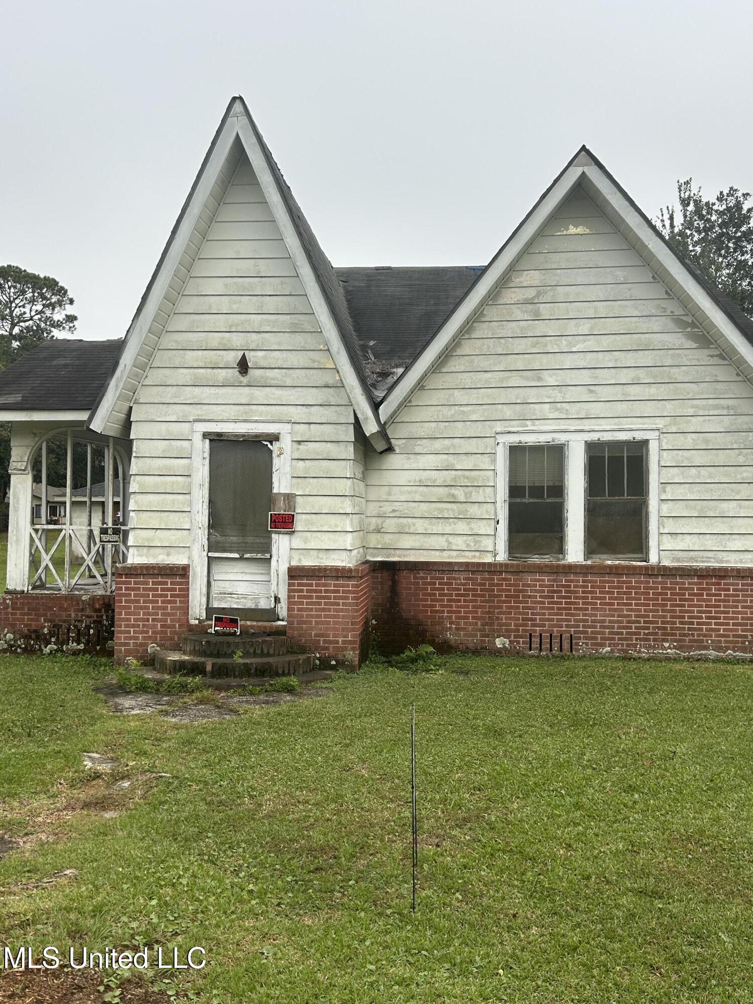 6400 Gregory Street, Moss Point, Mississippi image 1